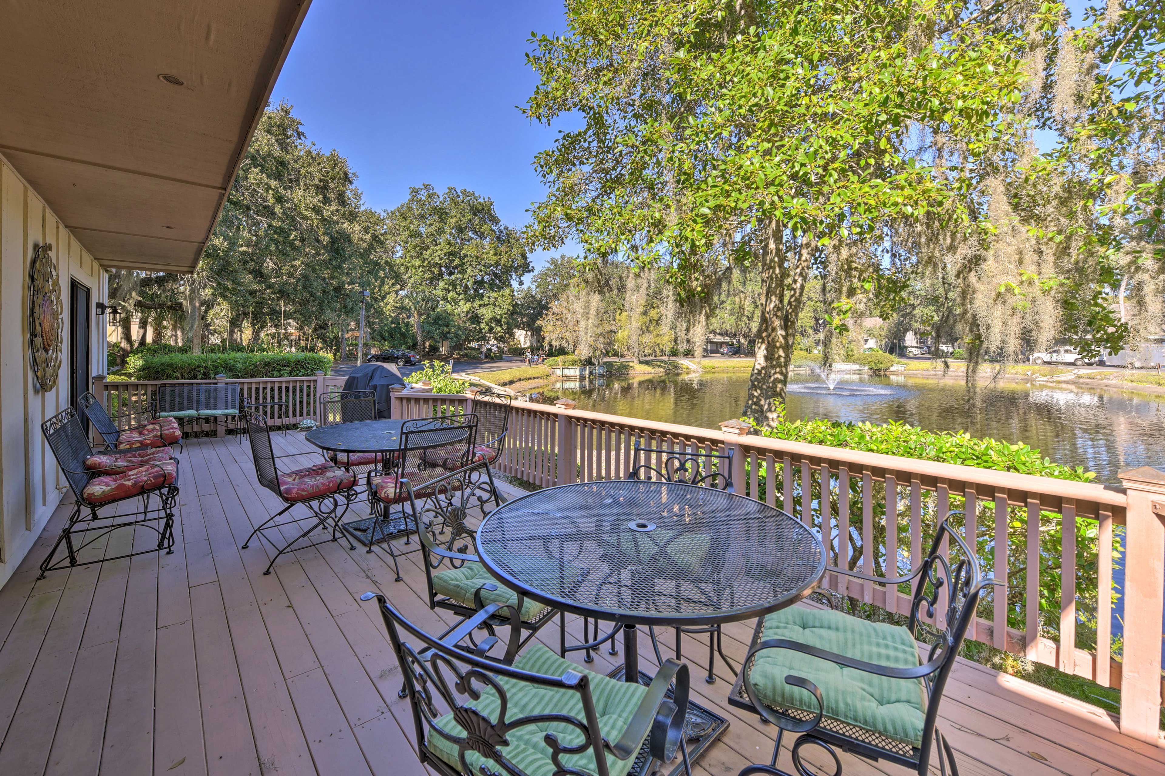 Deck | Lagoon View | Gas Grill | Outdoor Dining Areas