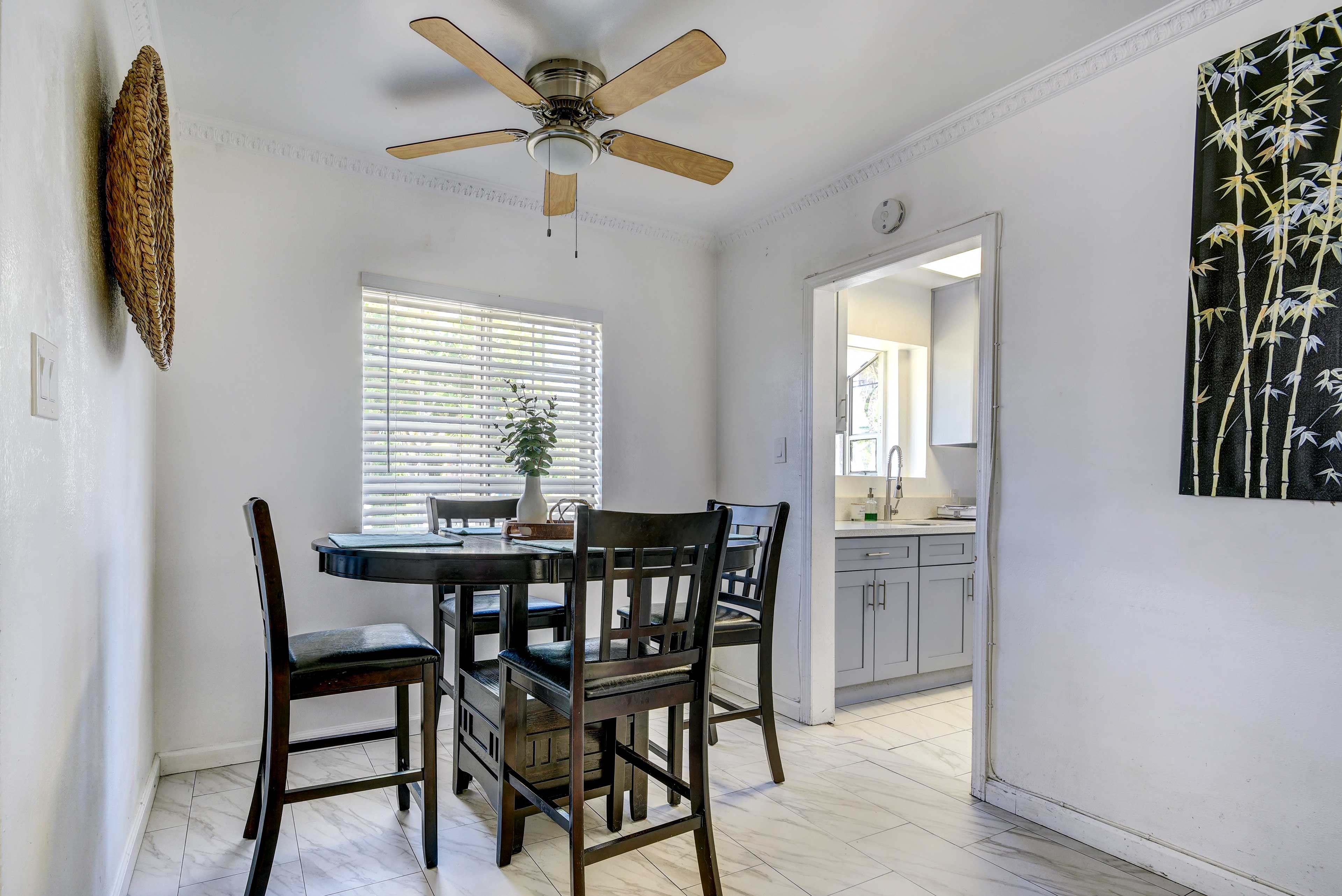 Dining Area | Dishware & Flatware