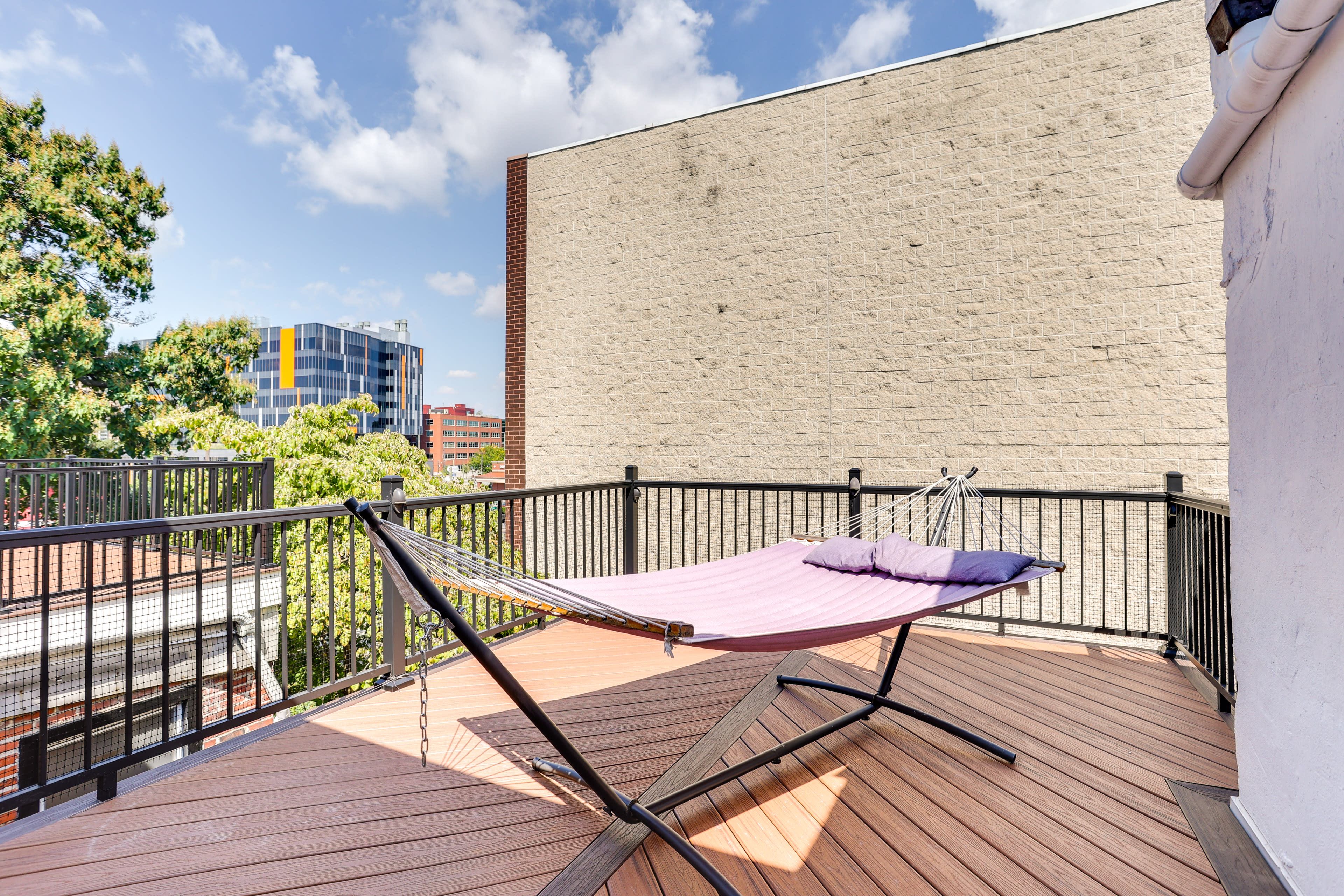 Private Rooftop Balcony | 3-Story Unit