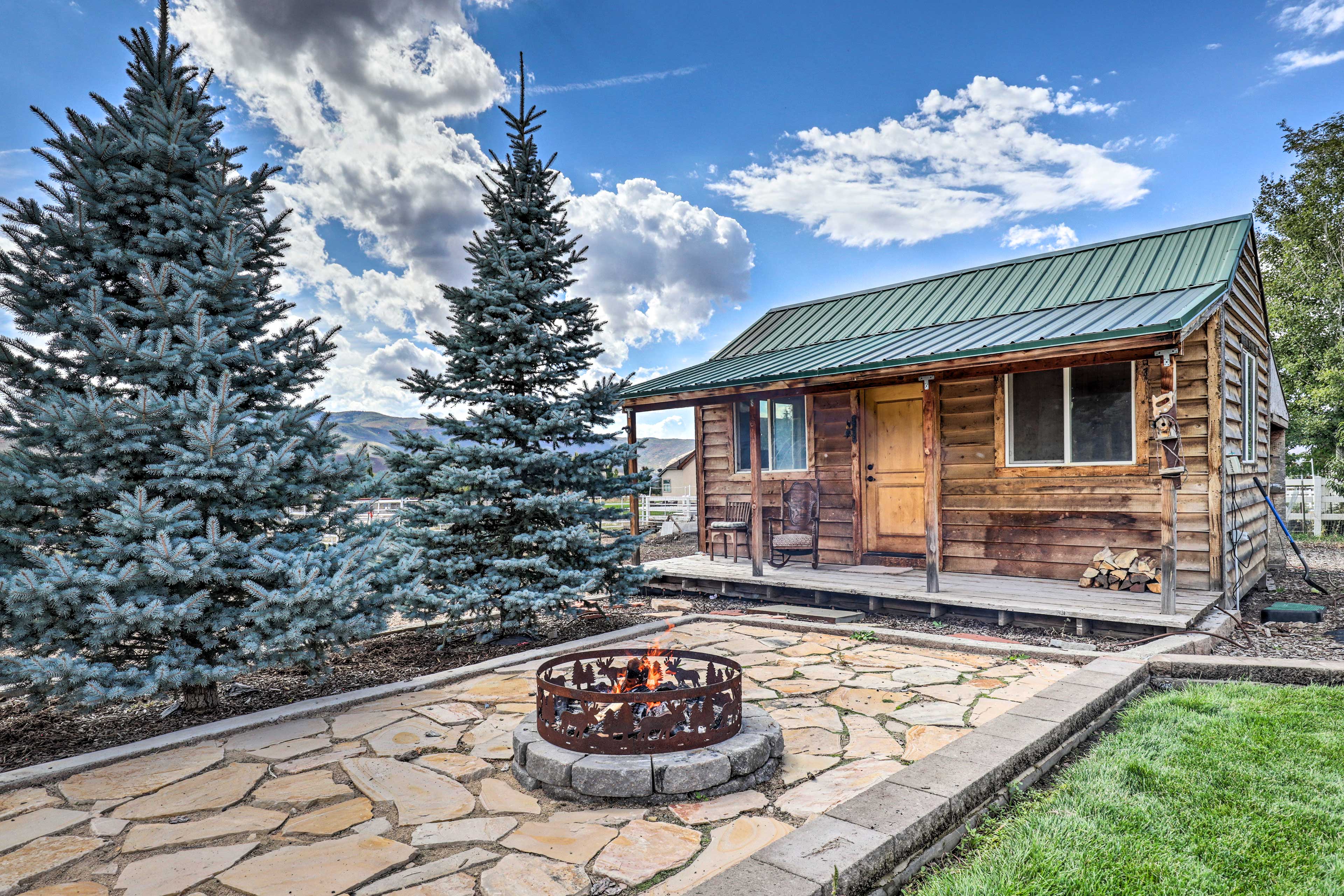 Detached Guest House | Fire Pit