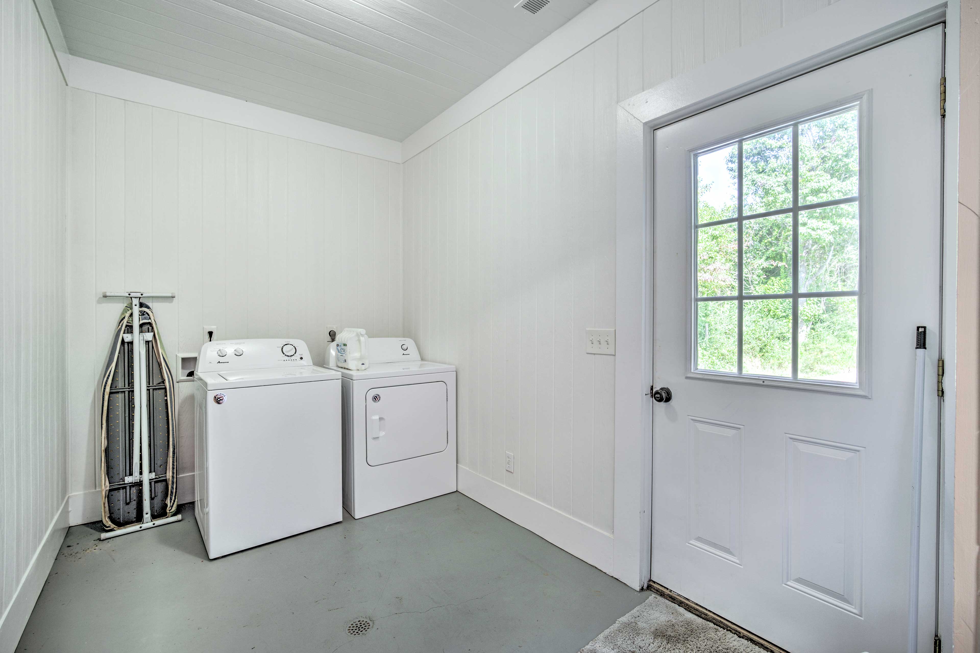 Laundry Room | Laundry Detergent Provided | Iron/Board