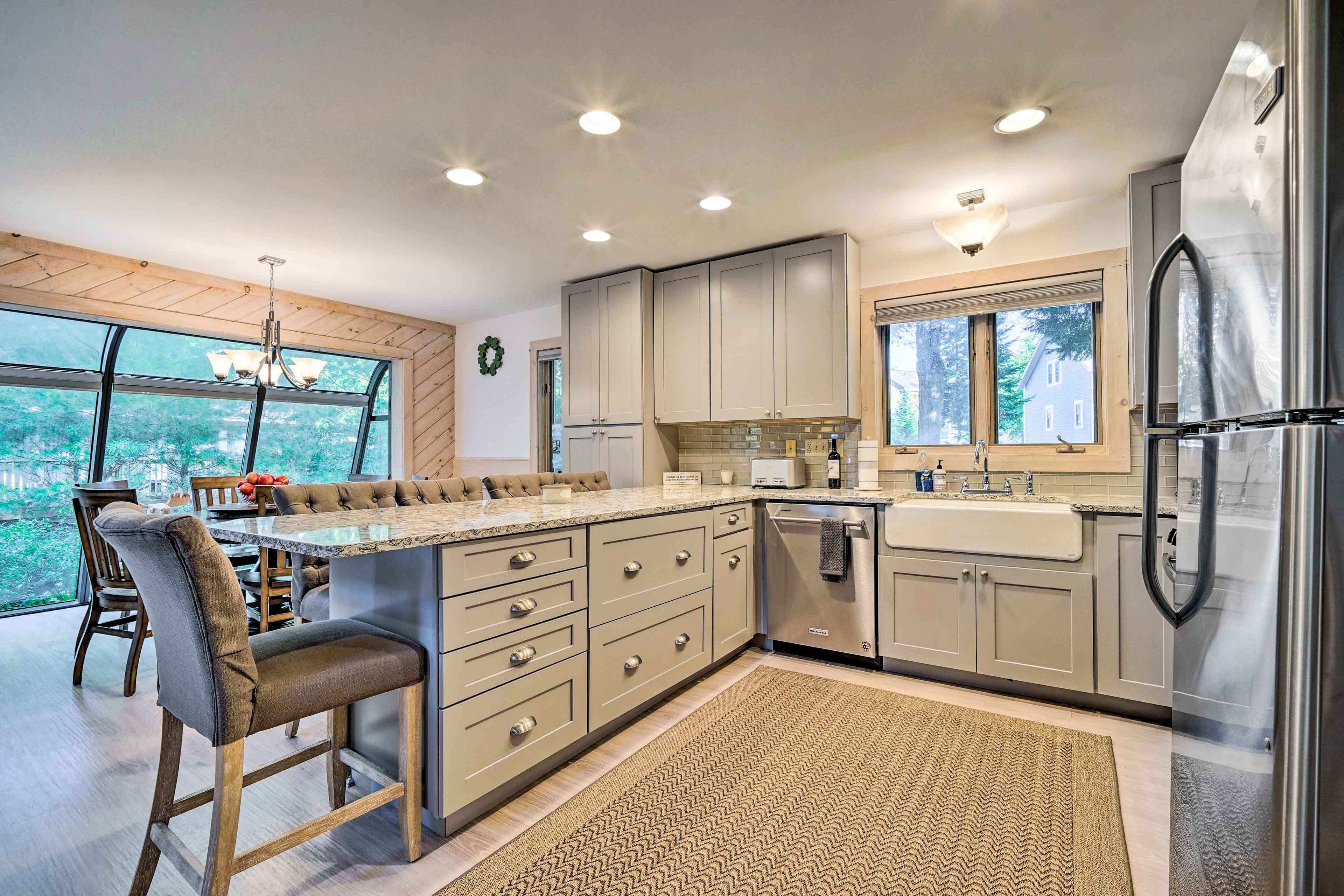 Kitchen | 1st Floor | Coffee Maker | Toaster | Crockpot