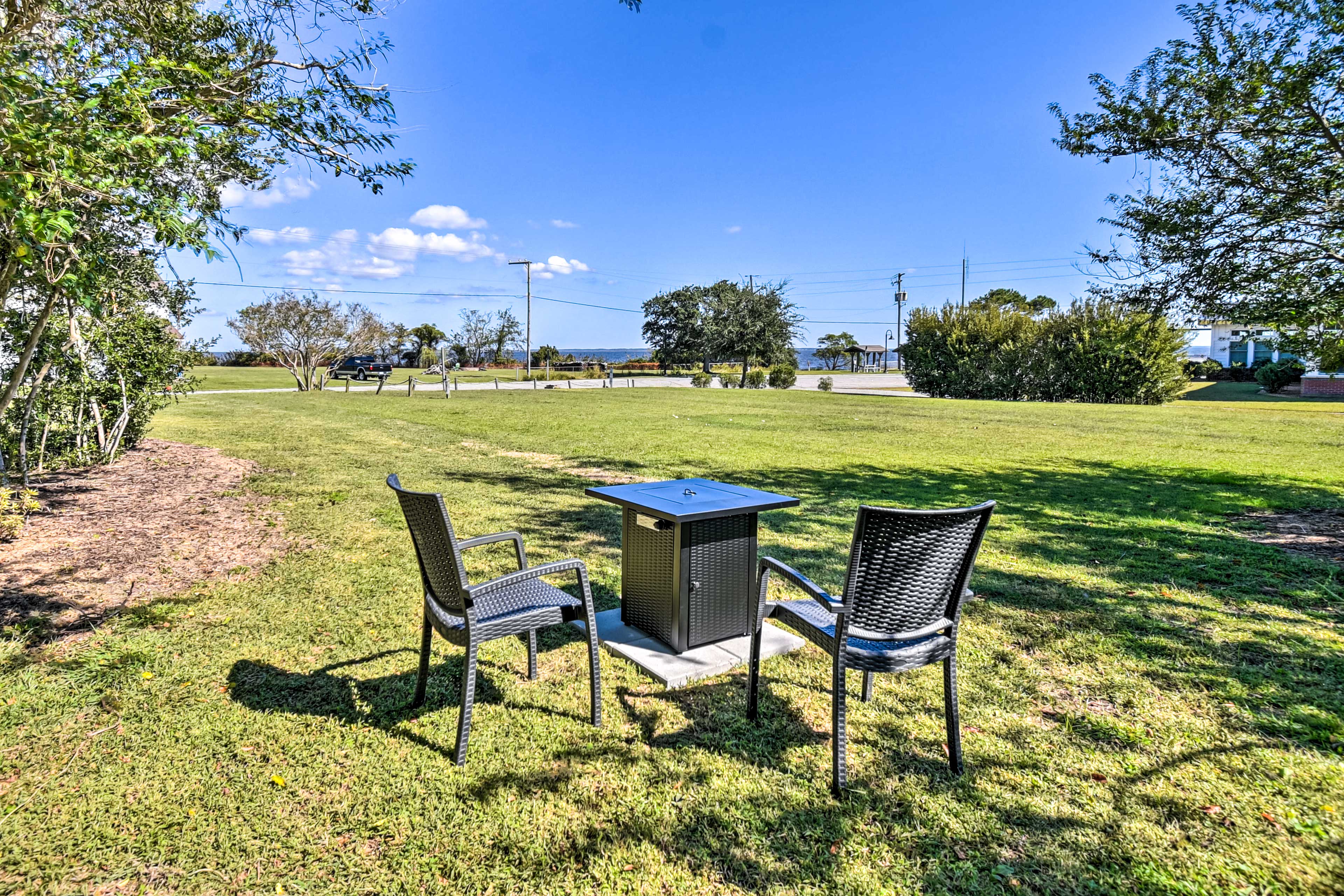 Waterfront Views | Grill