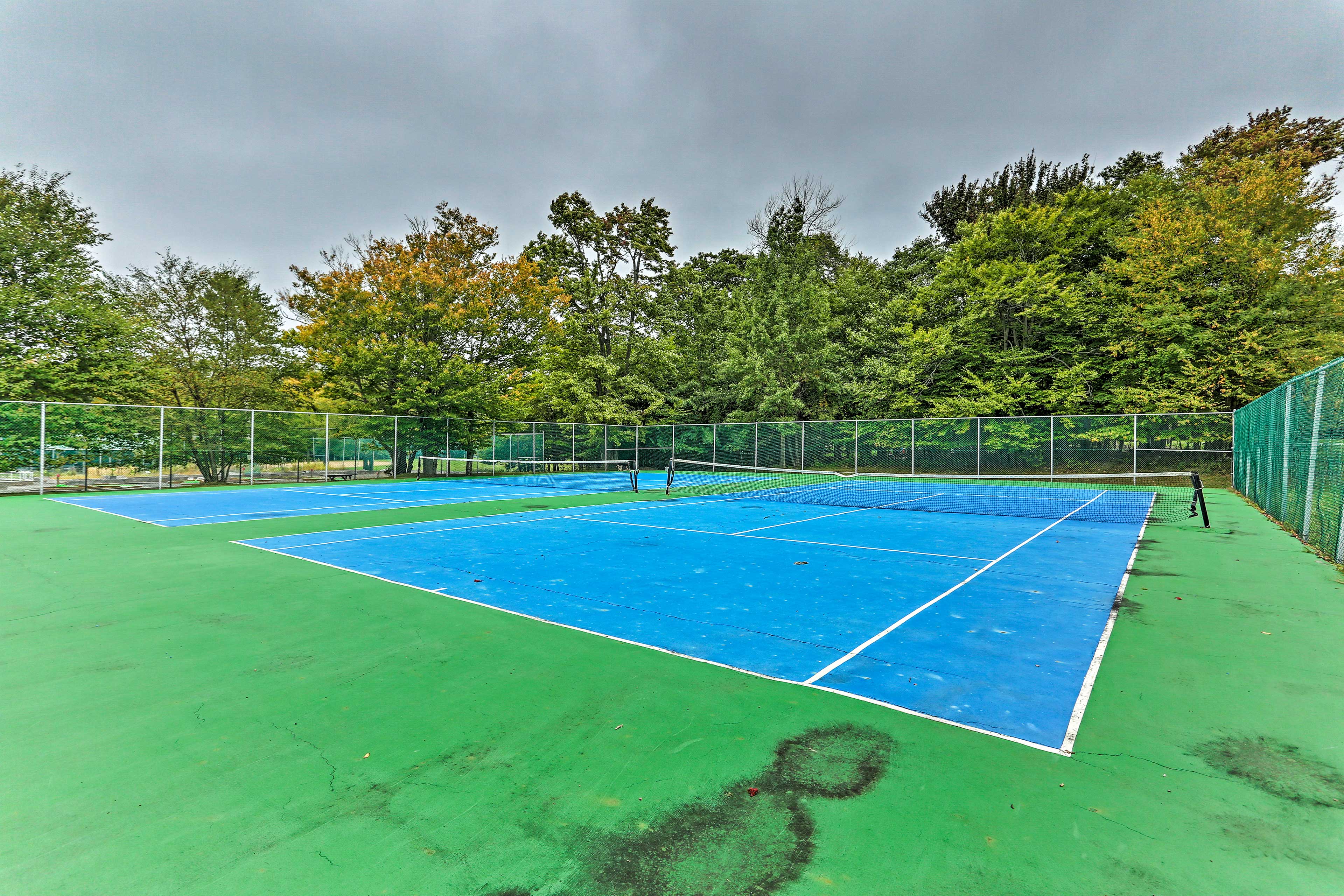 Pocono Country Place Amenities | Tennis Court