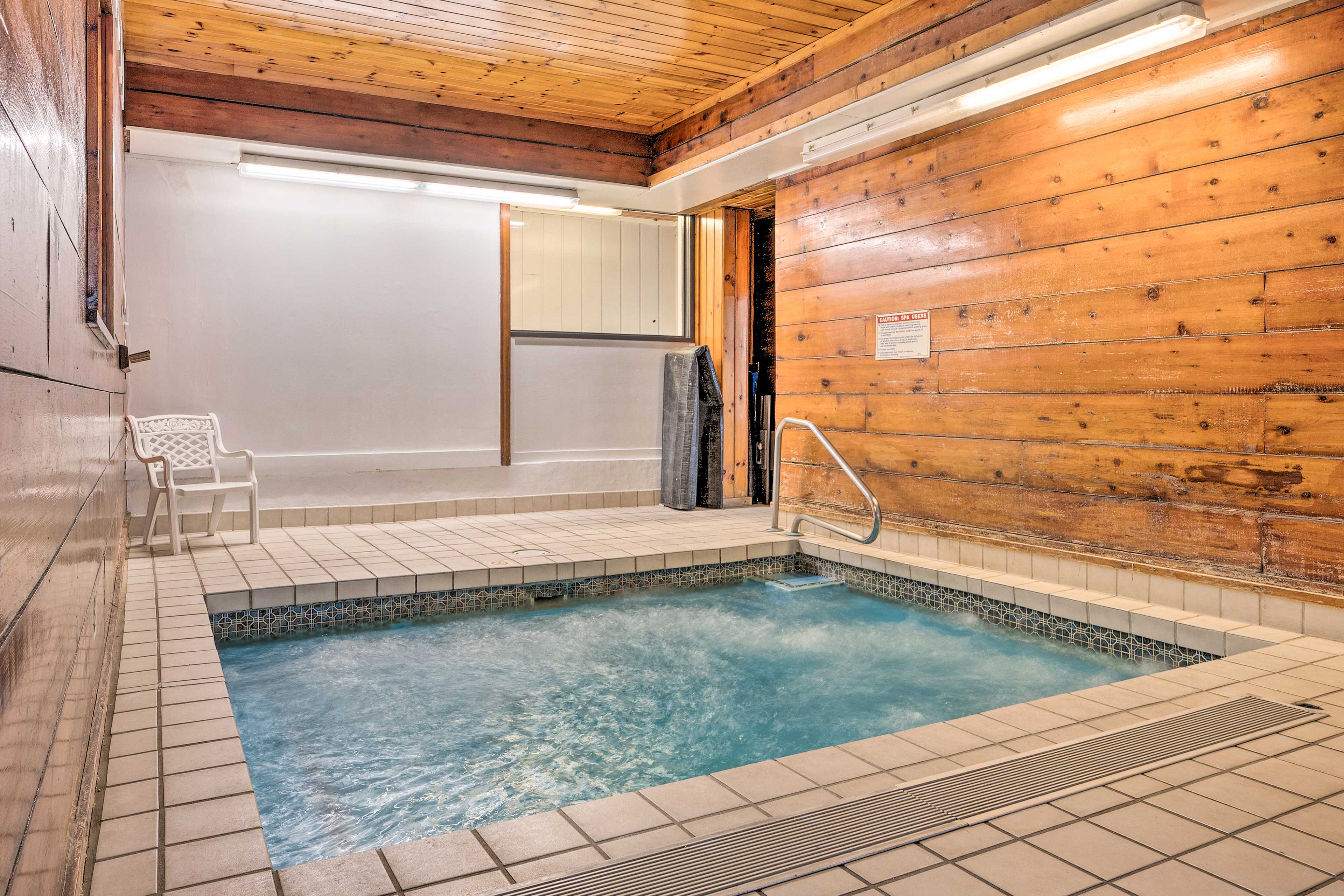 The Village of Loon Amenities | Hot Tub