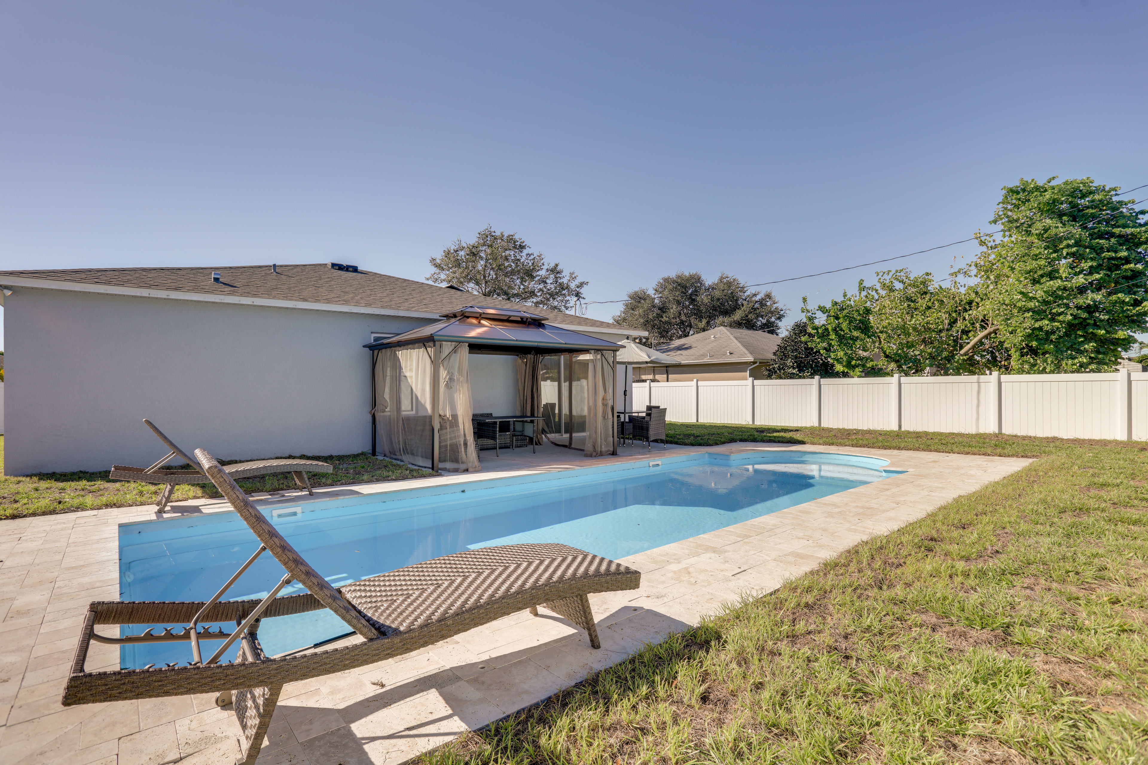 Backyard | Private Pool