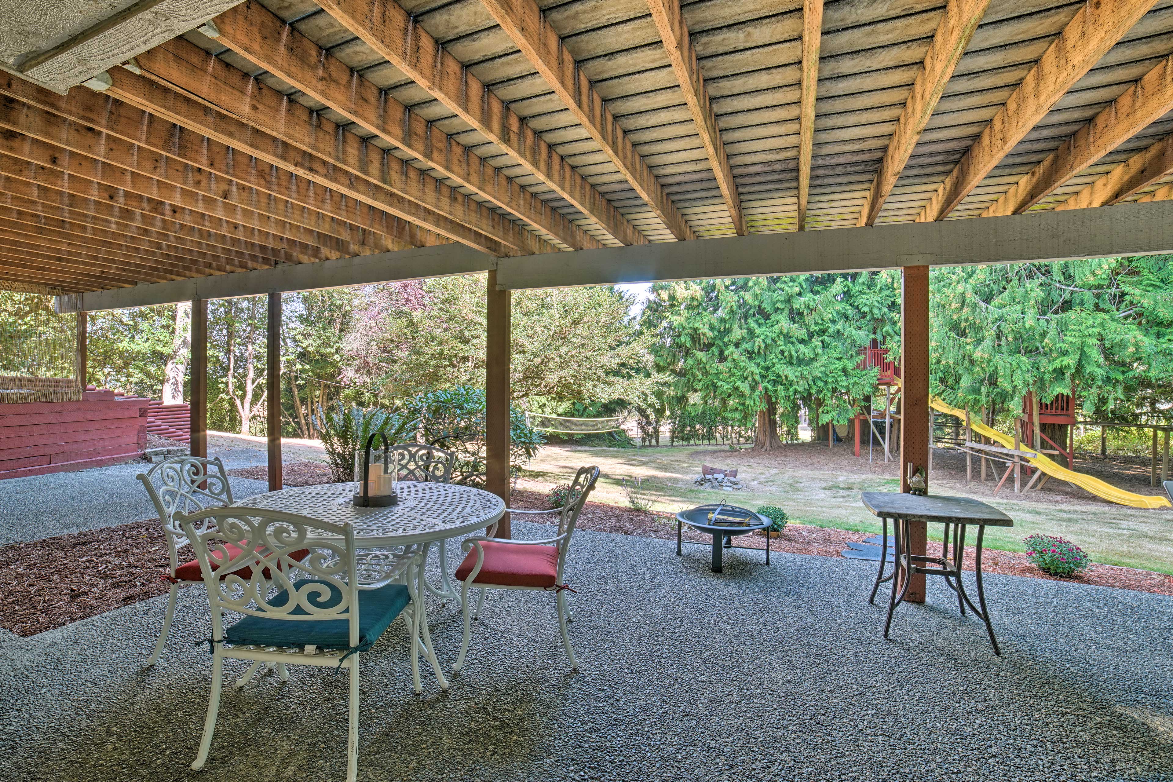 Covered Patio | Treehouse