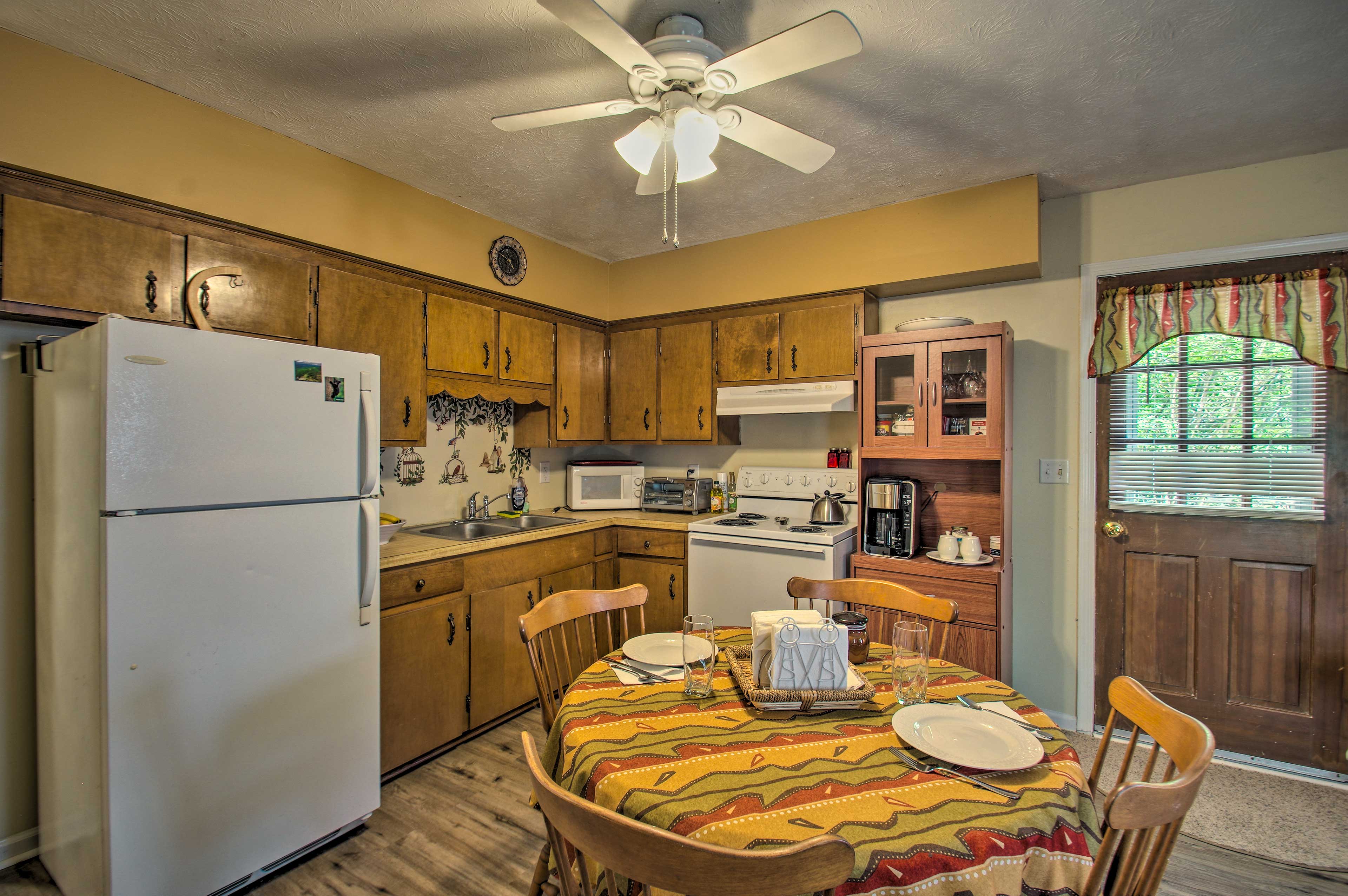 Kitchen | Main Level | Toaster Oven | Coffee Maker