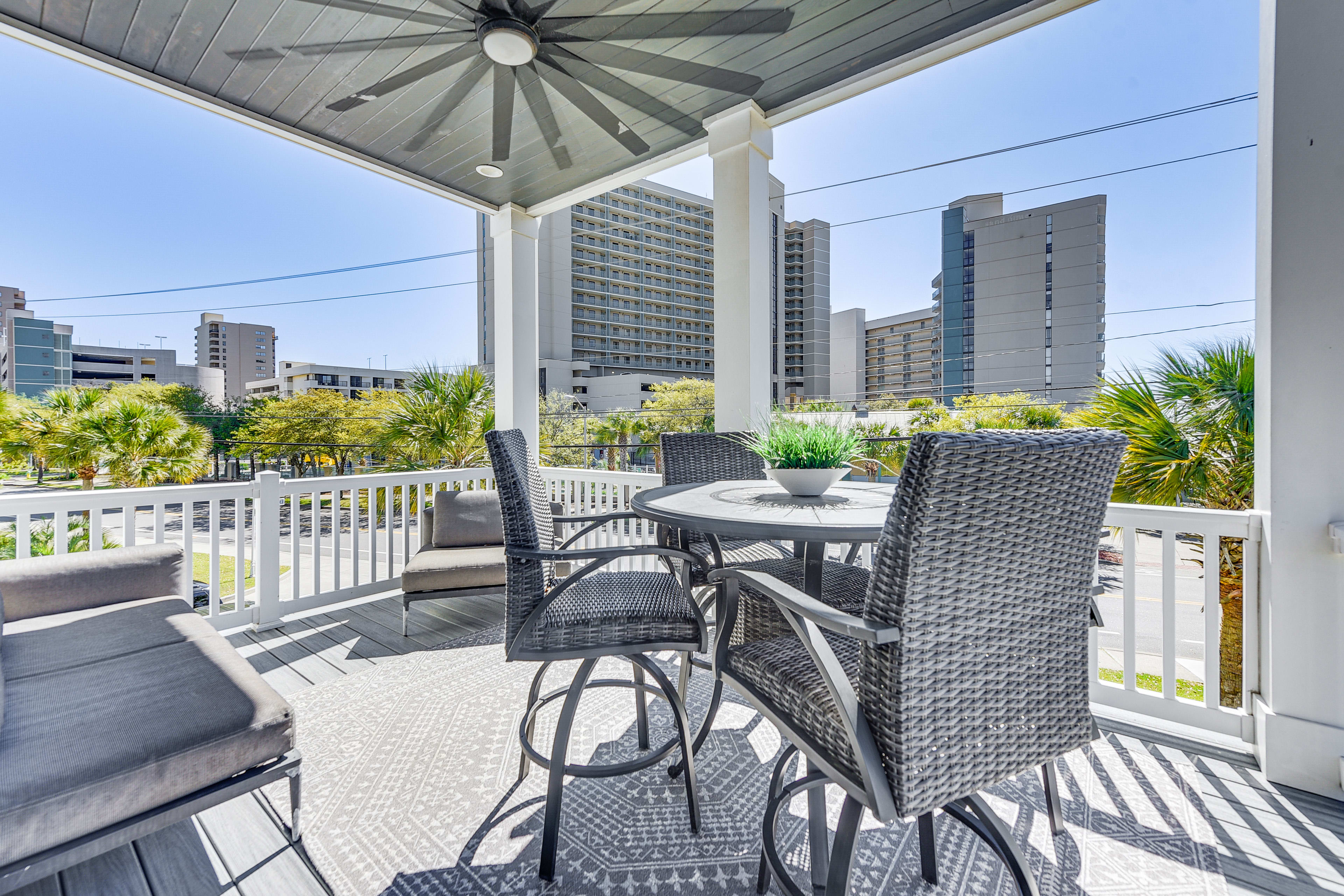 Private Balcony | Outdoor Seating