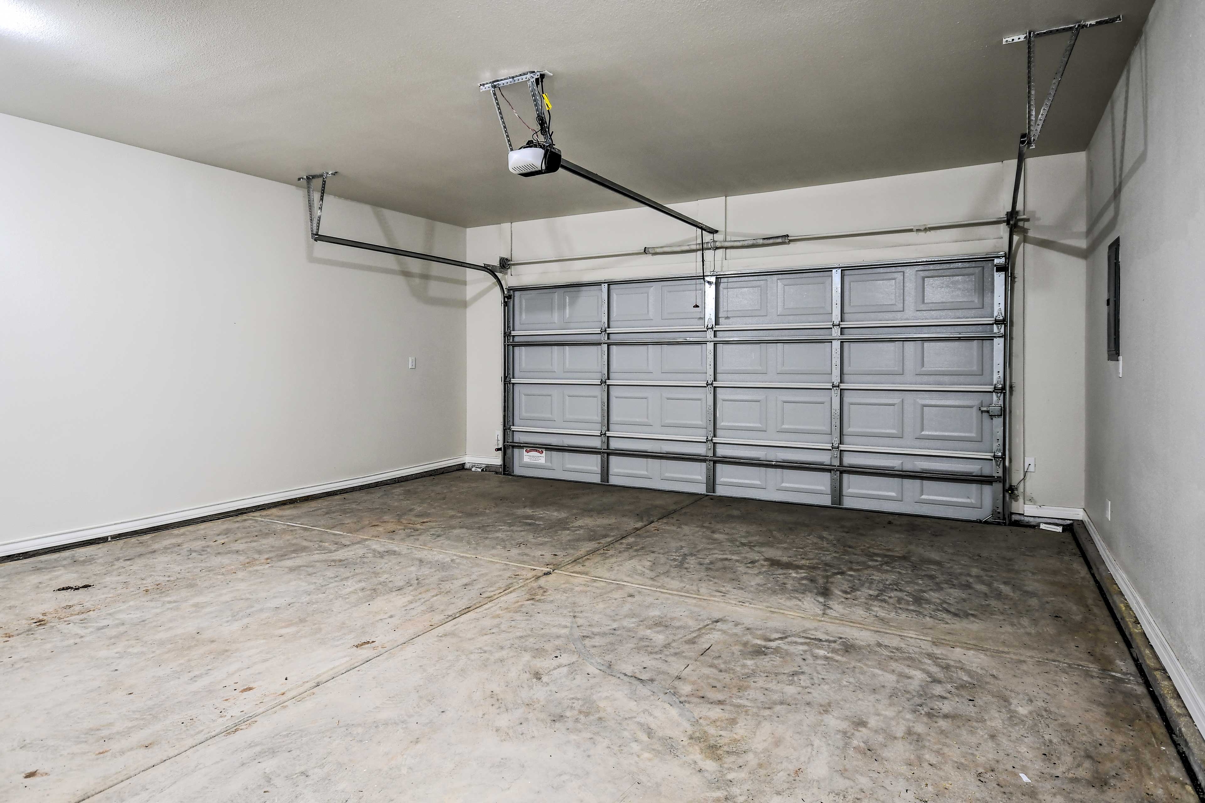 Garage Parking (2 Vehicles)