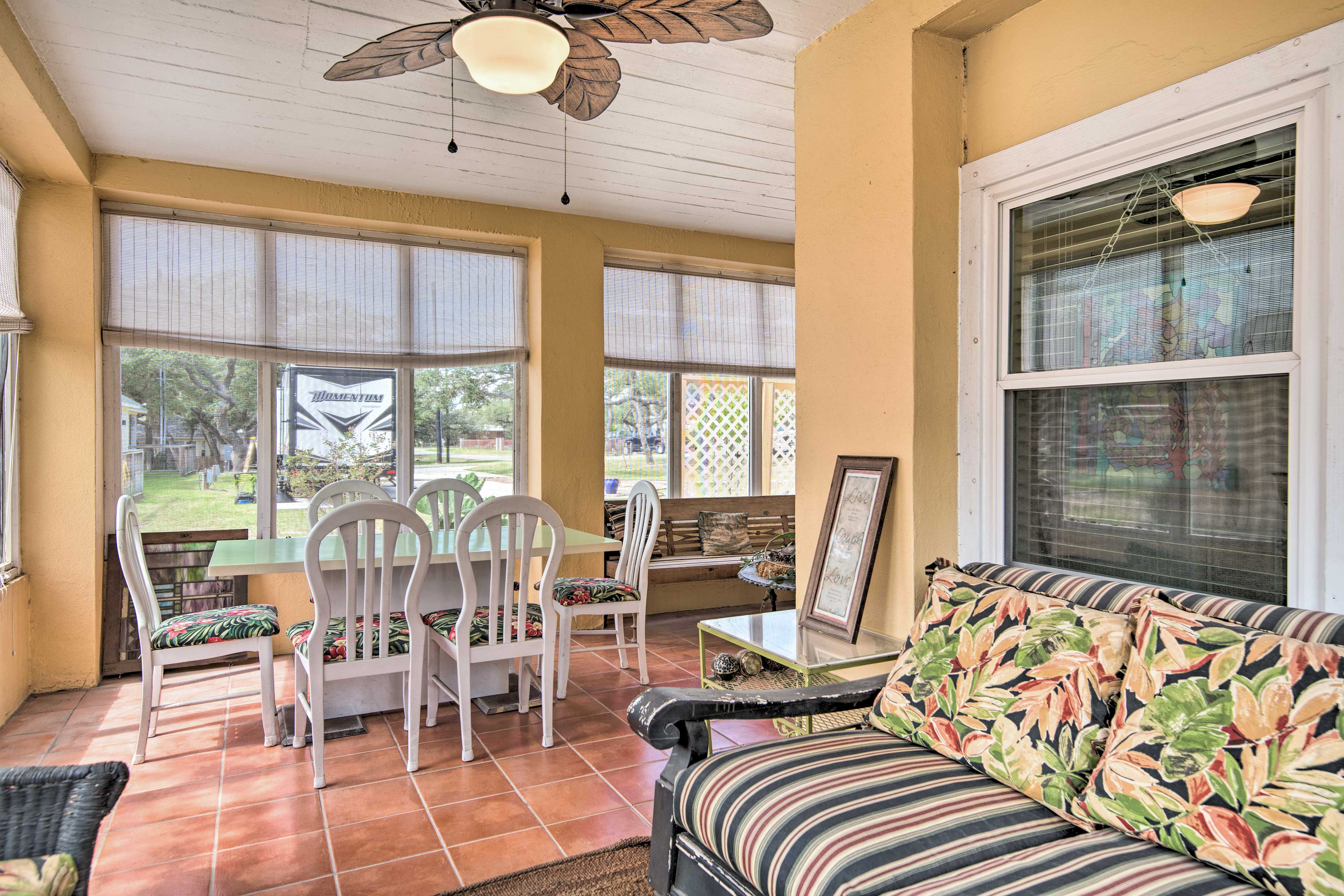 Screened-In Porch