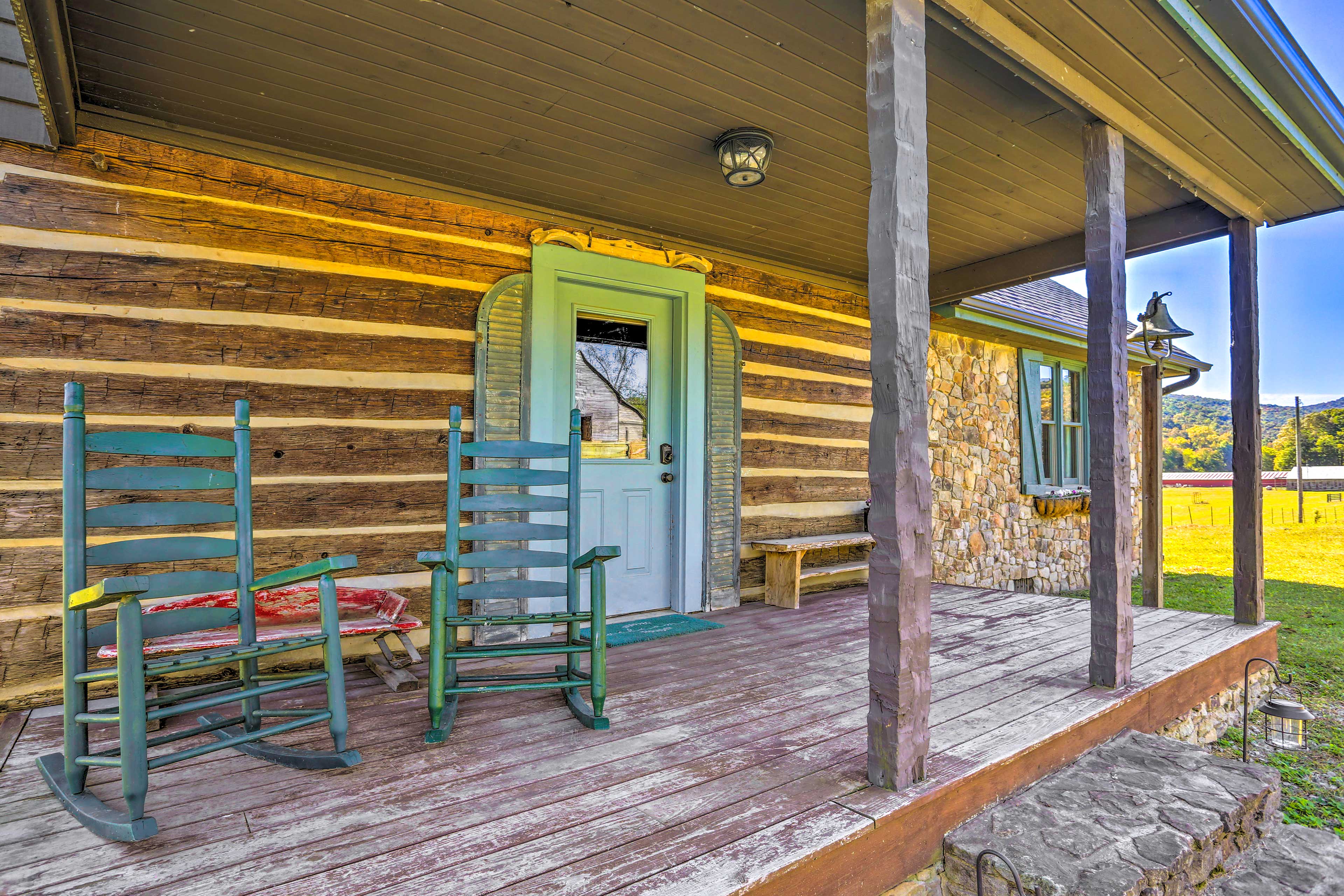 Front Porch | Sitting Area