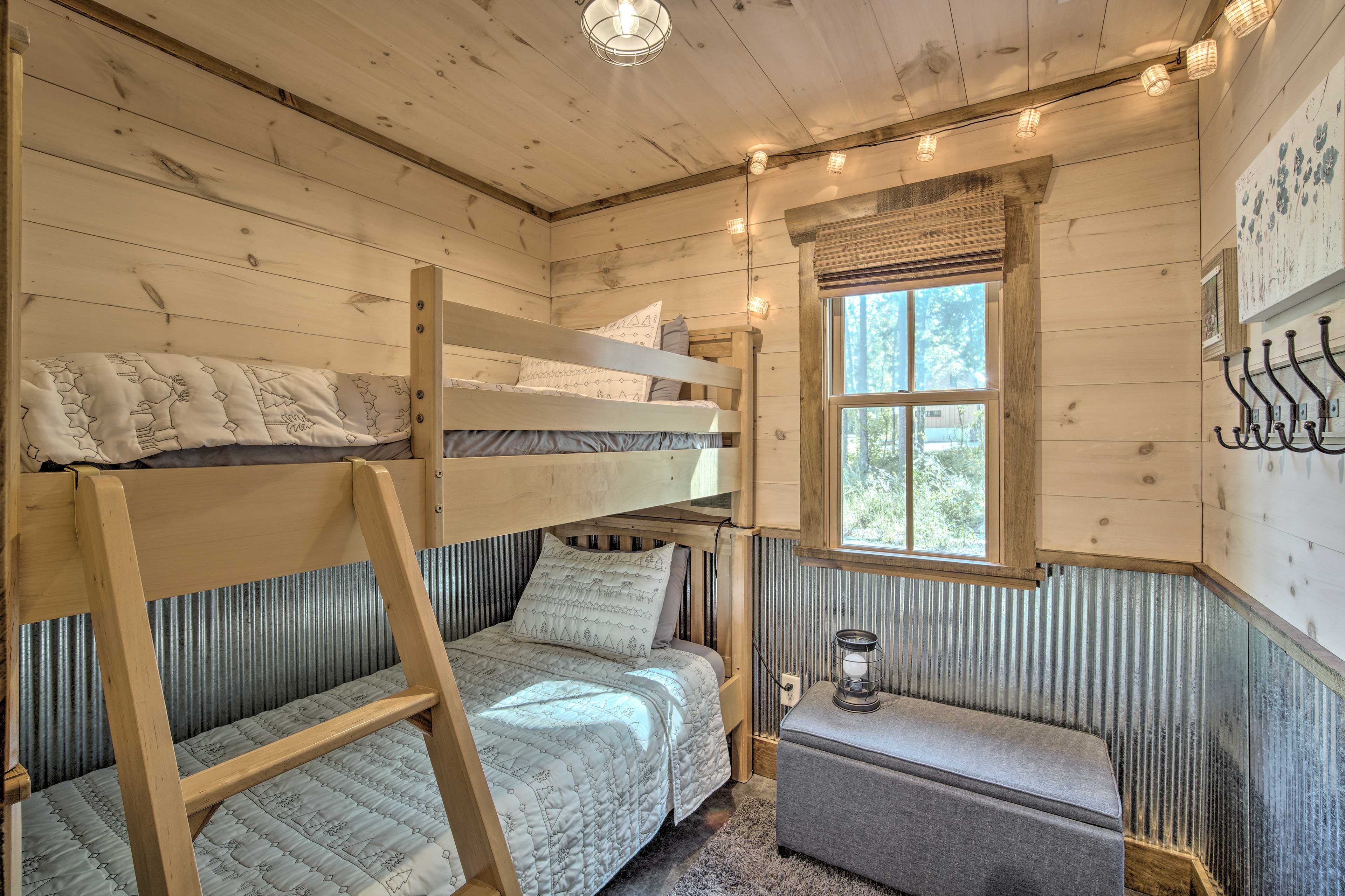 Bedroom 2 | Twin Bunk Bed