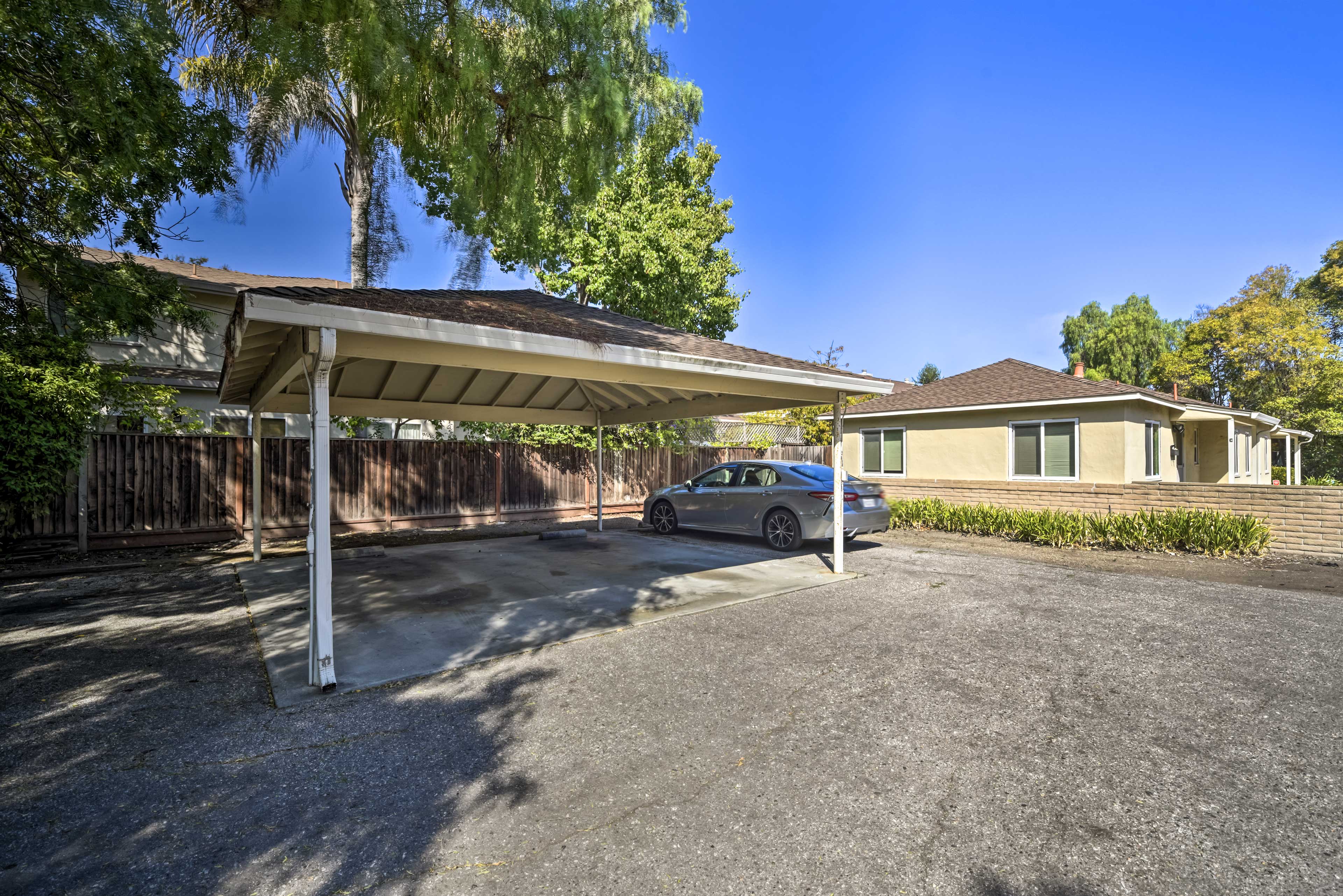 Parking | Carport (1 Vehicle) | Driveway (1 Vehicle)