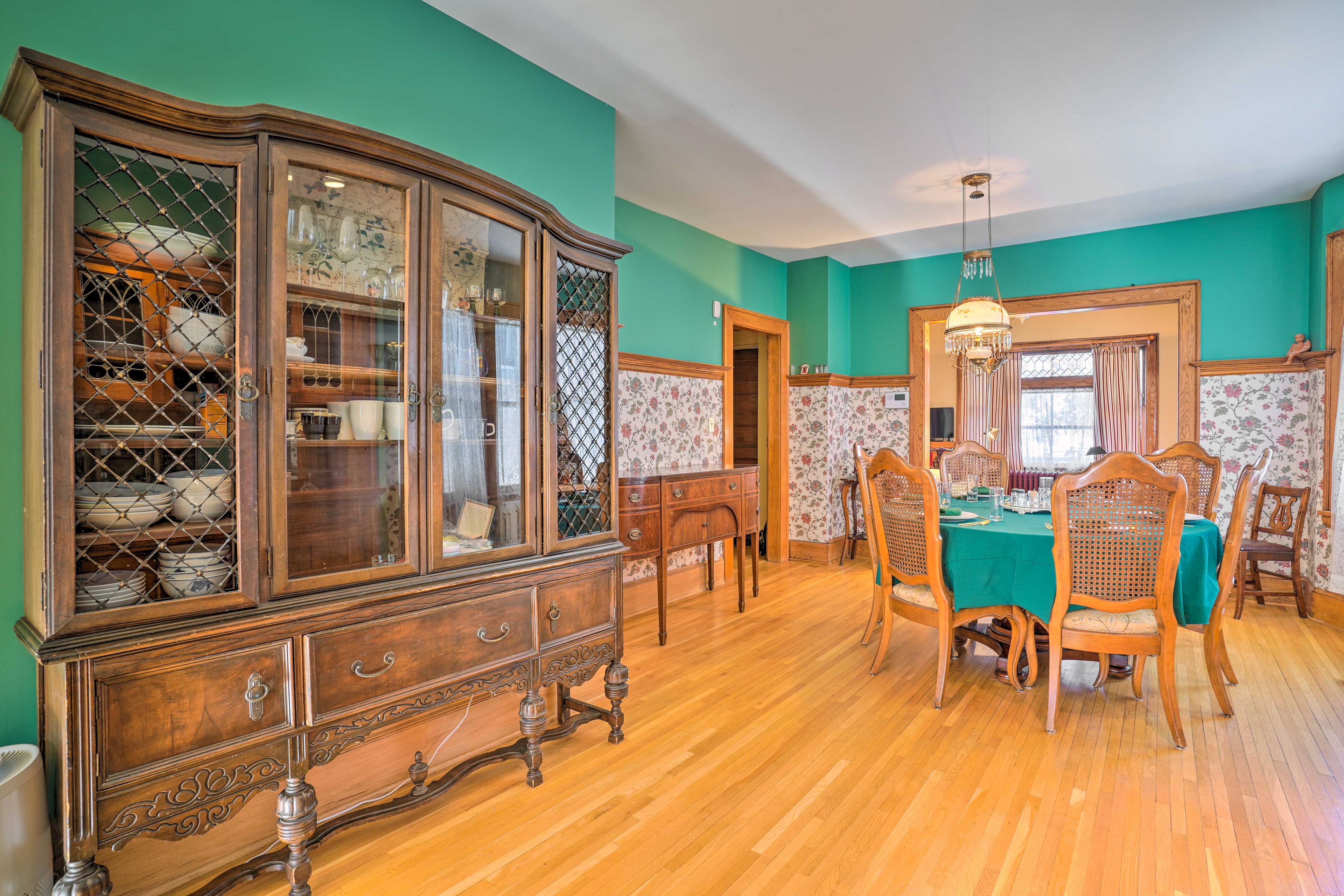 Formal Dining Room | Keyless Entry