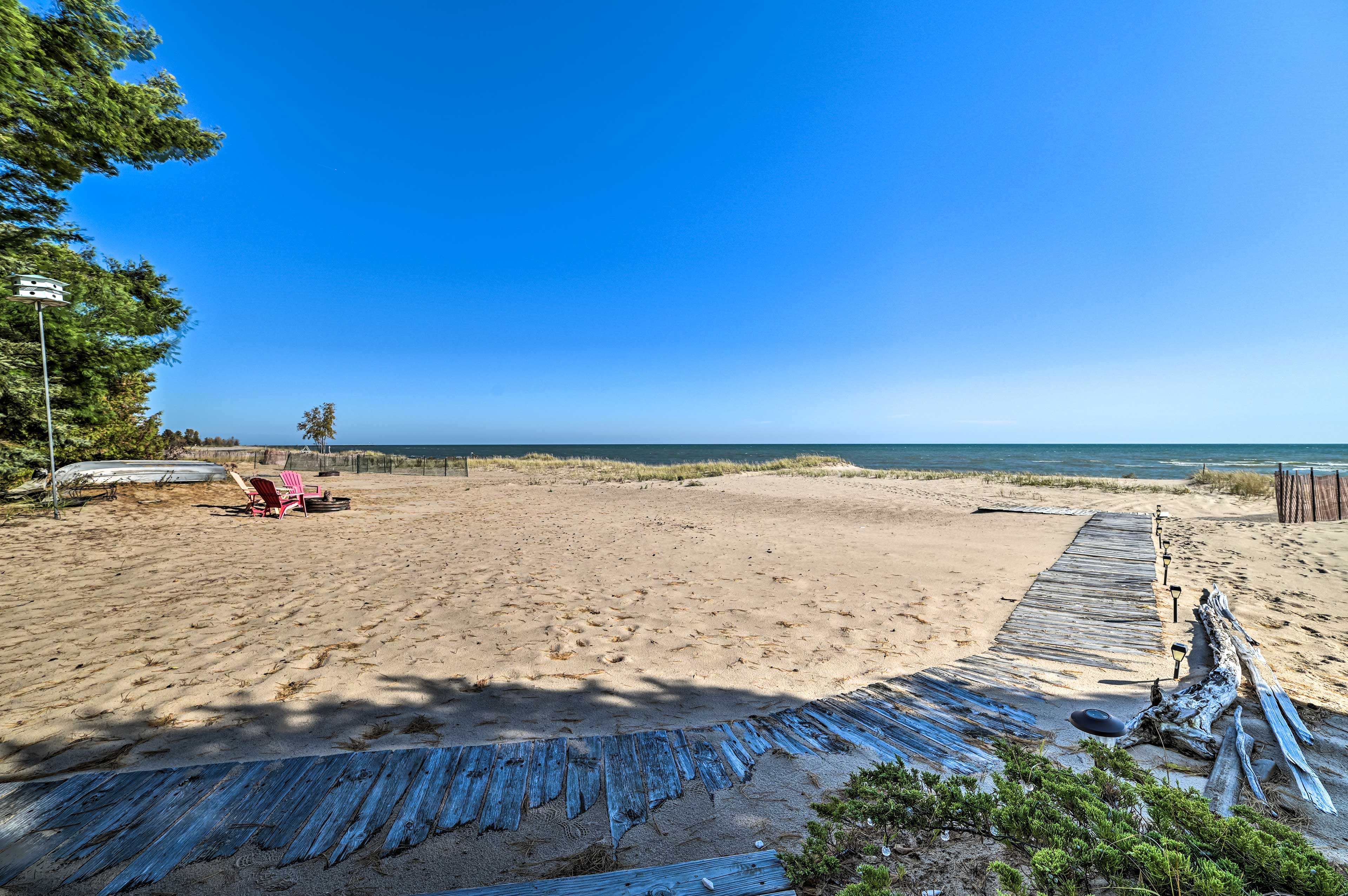 Private Beach | Wood-Burning Fire Pit