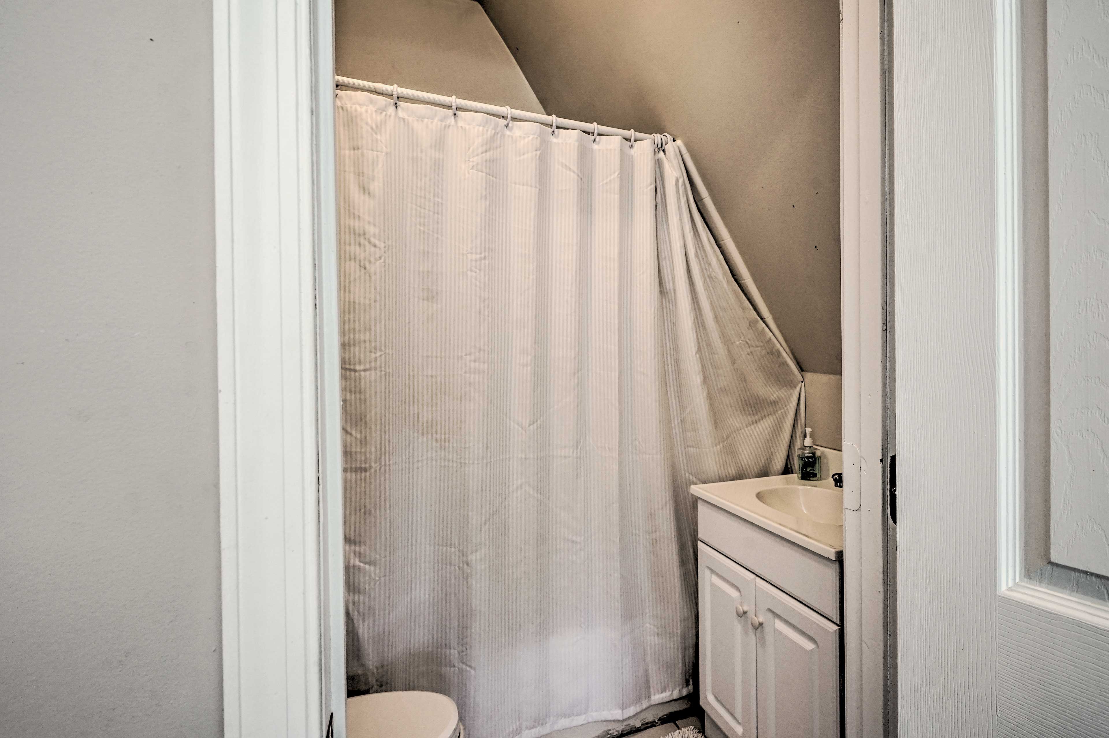 En-Suite Bathroom | Hari Dryer