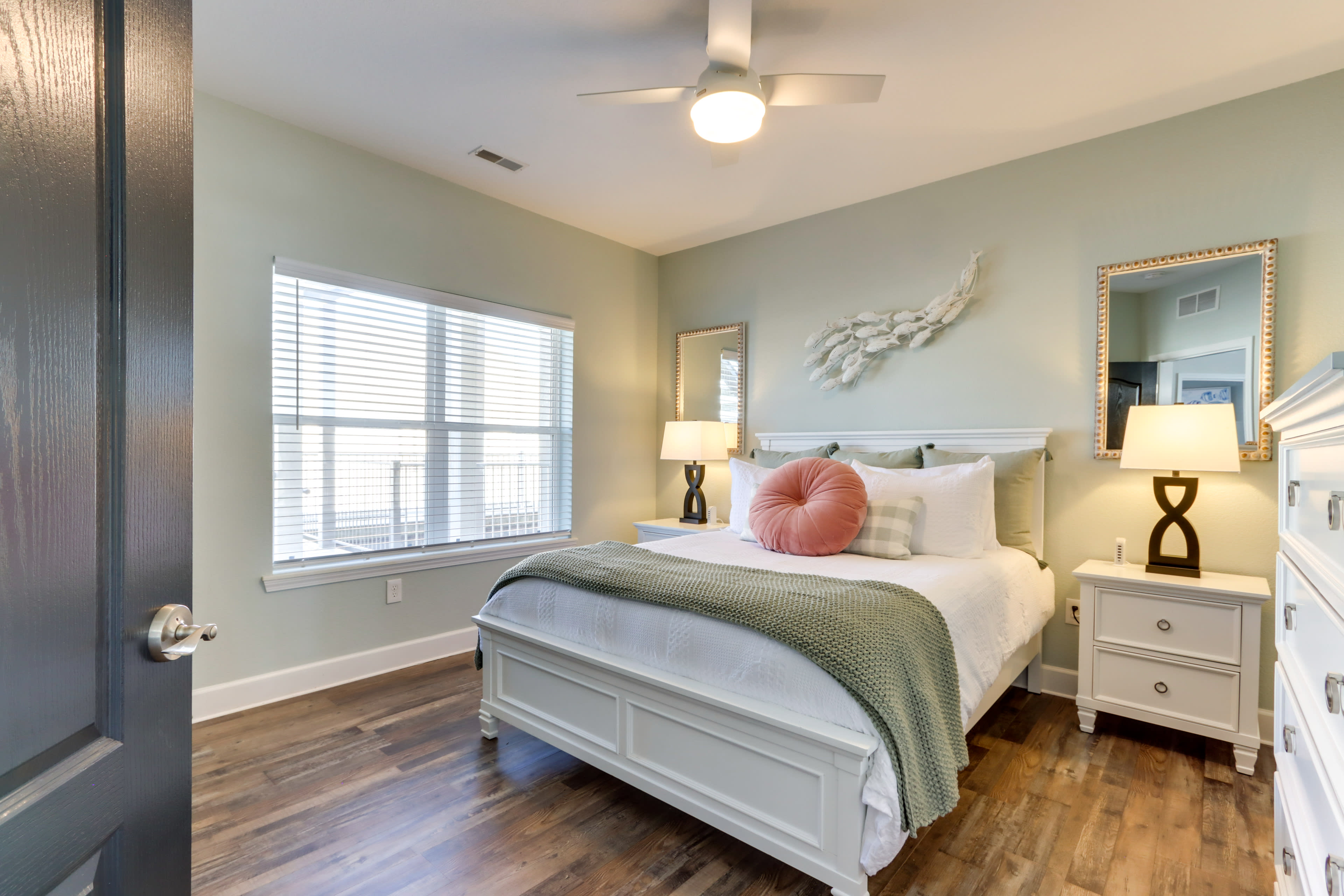 Bedroom 2 | Queen Bed | Linens Provided