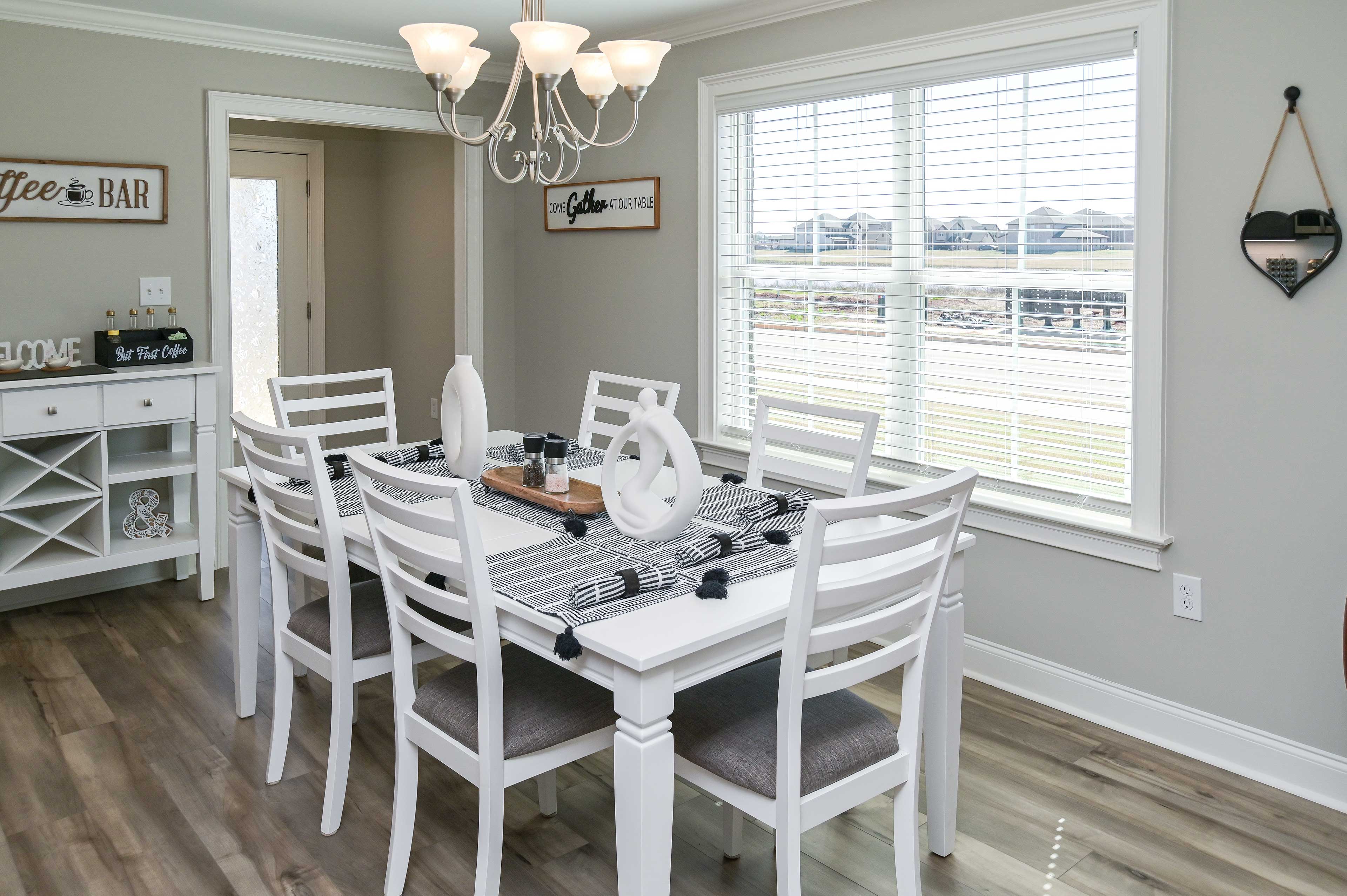 Dining Area | Dishware/Flatware