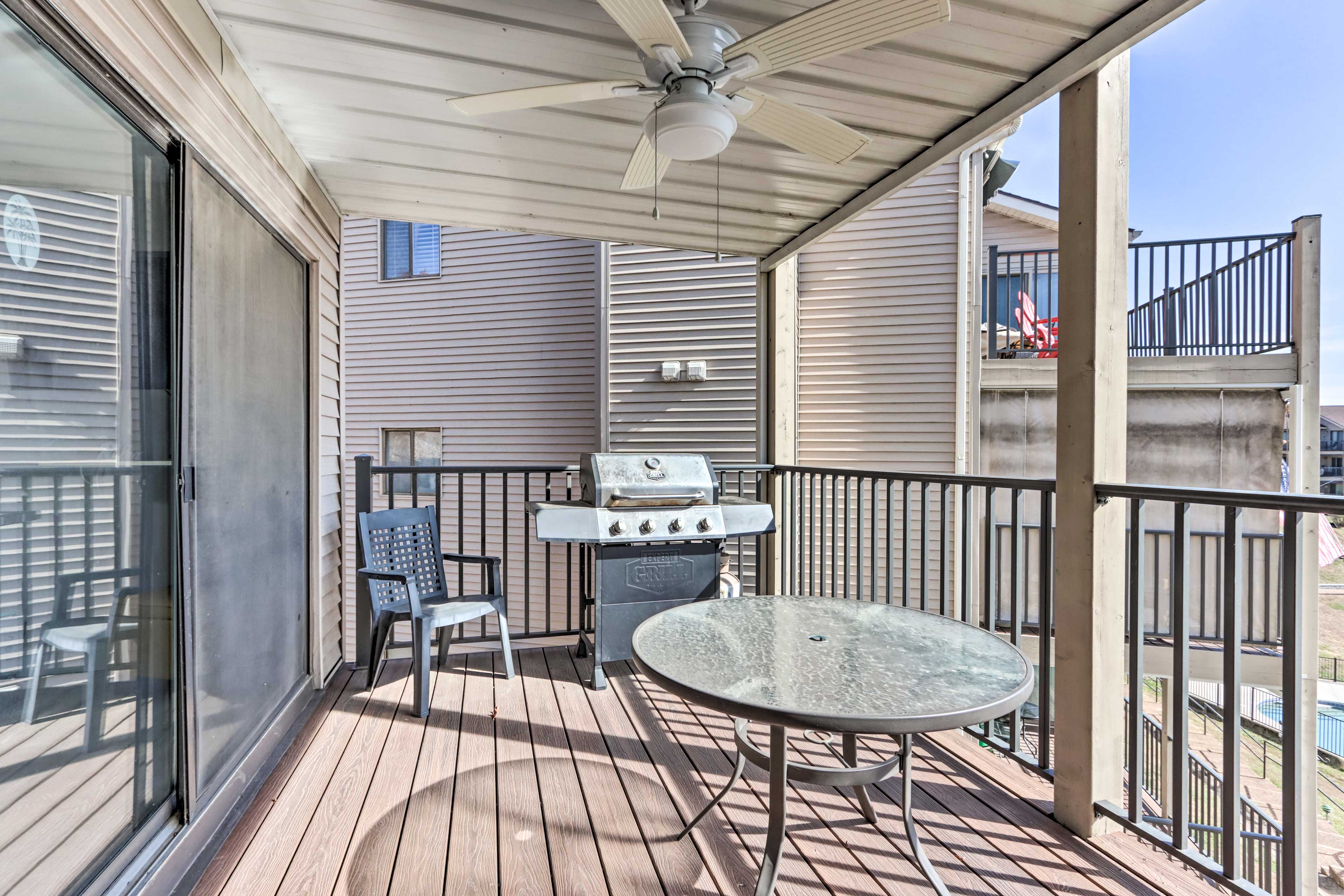 Private Balcony | Gas Grill | 2nd-Floor Unit | 1,000 Sq Ft