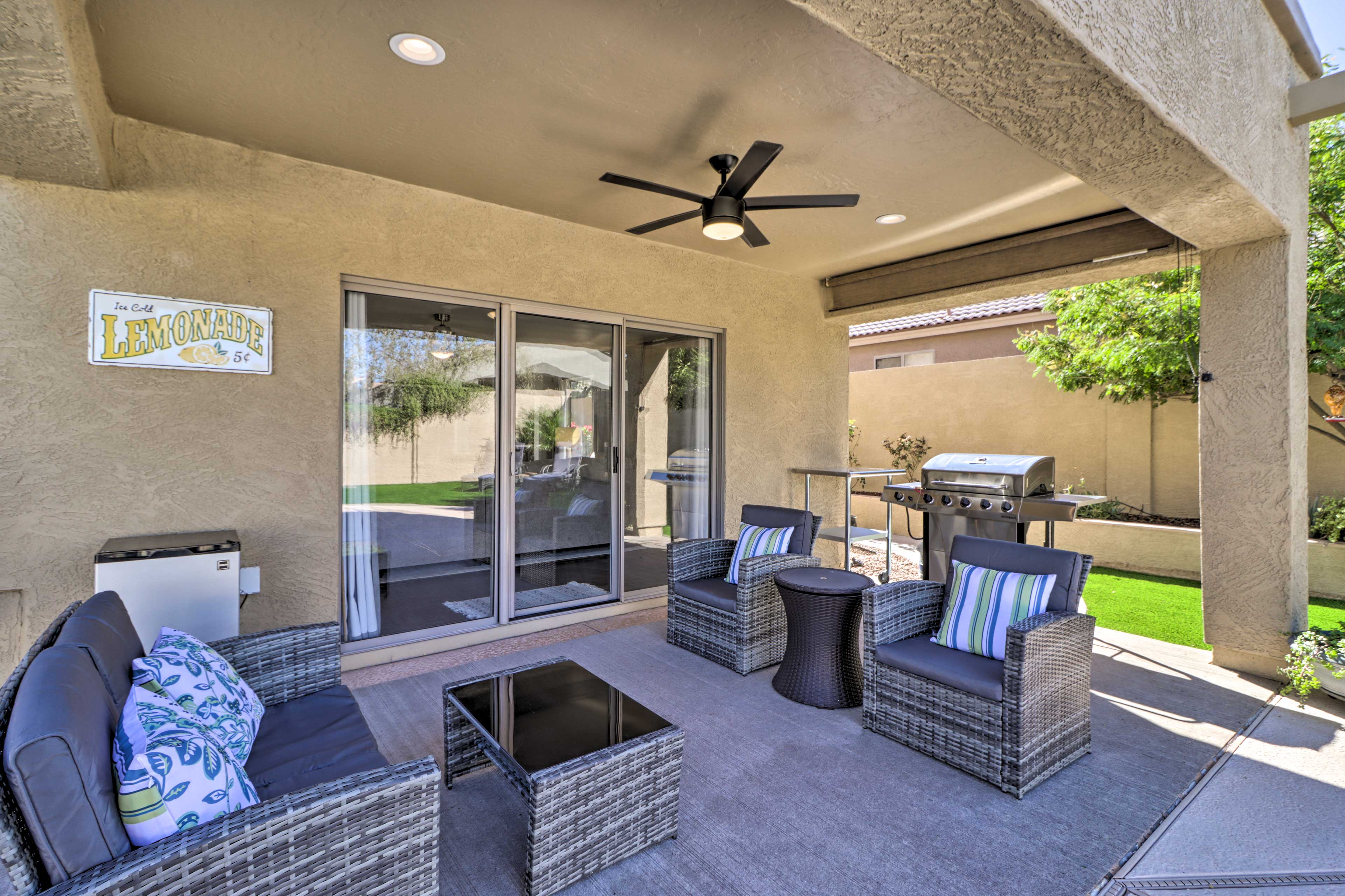 Covered Patio | Gas Grill