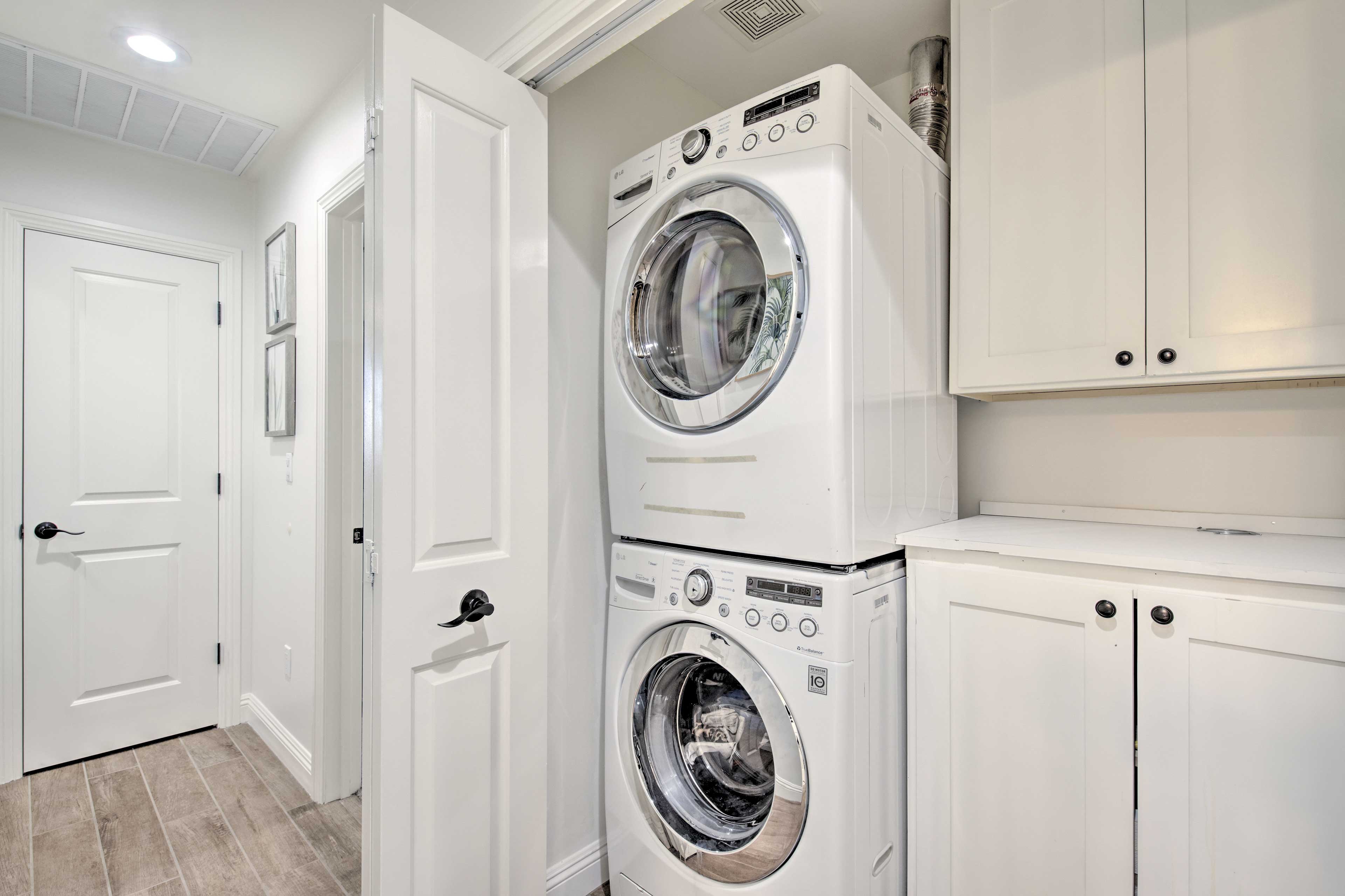 Laundry Area | Washer/Dryer | Hangers