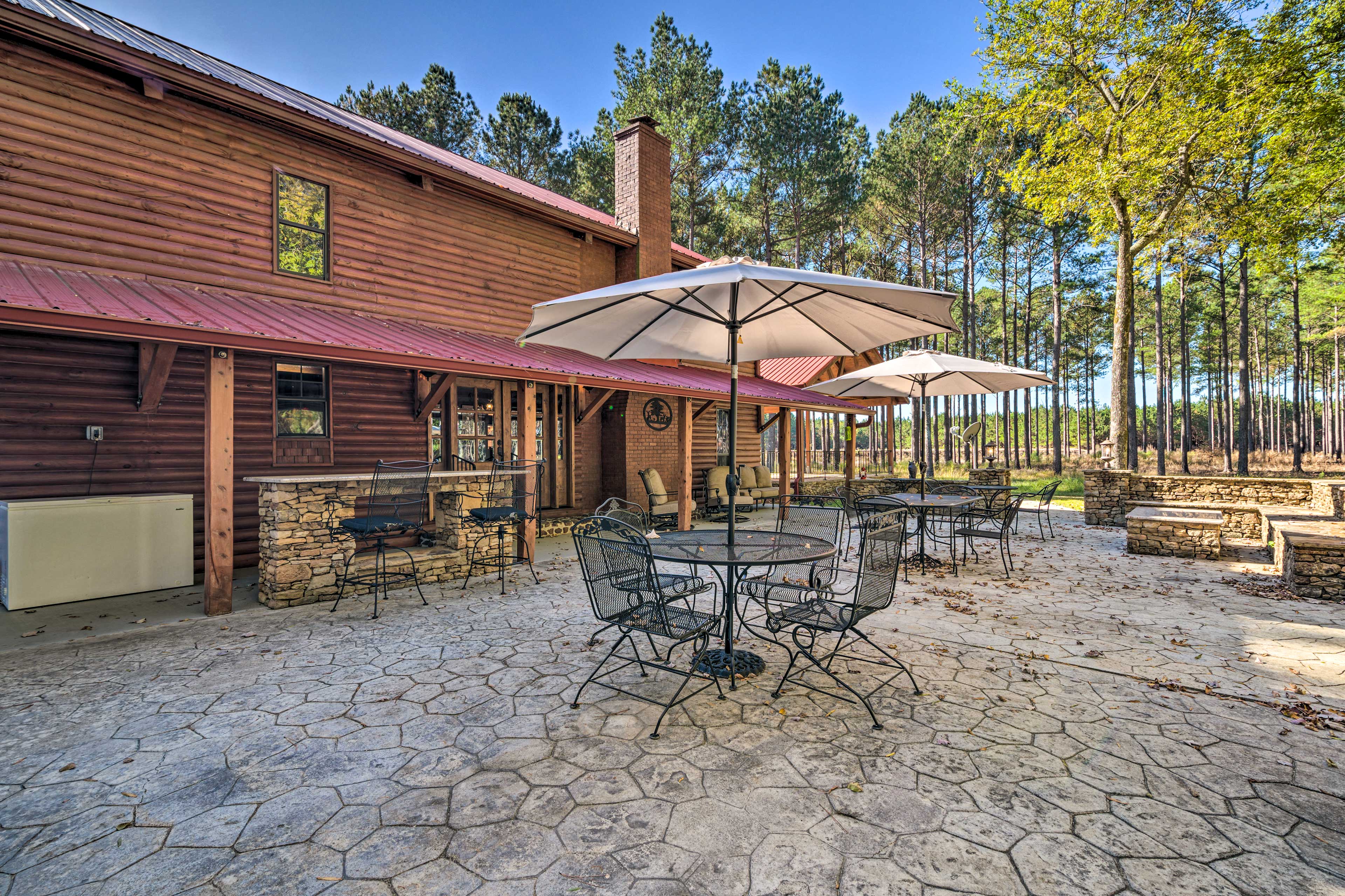 Patio | Gas Grill (Propane Provided) | Outdoor Fireplace