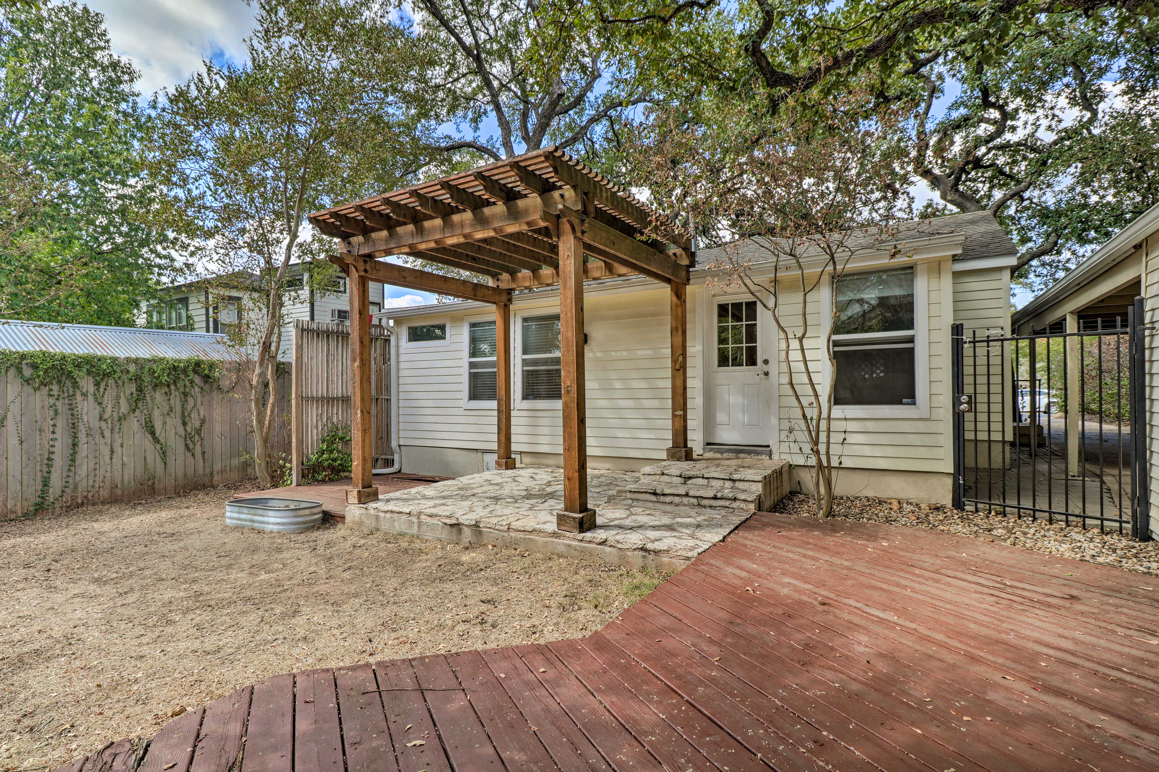 Fenced Backyard | Pet Friendly w/ Fee