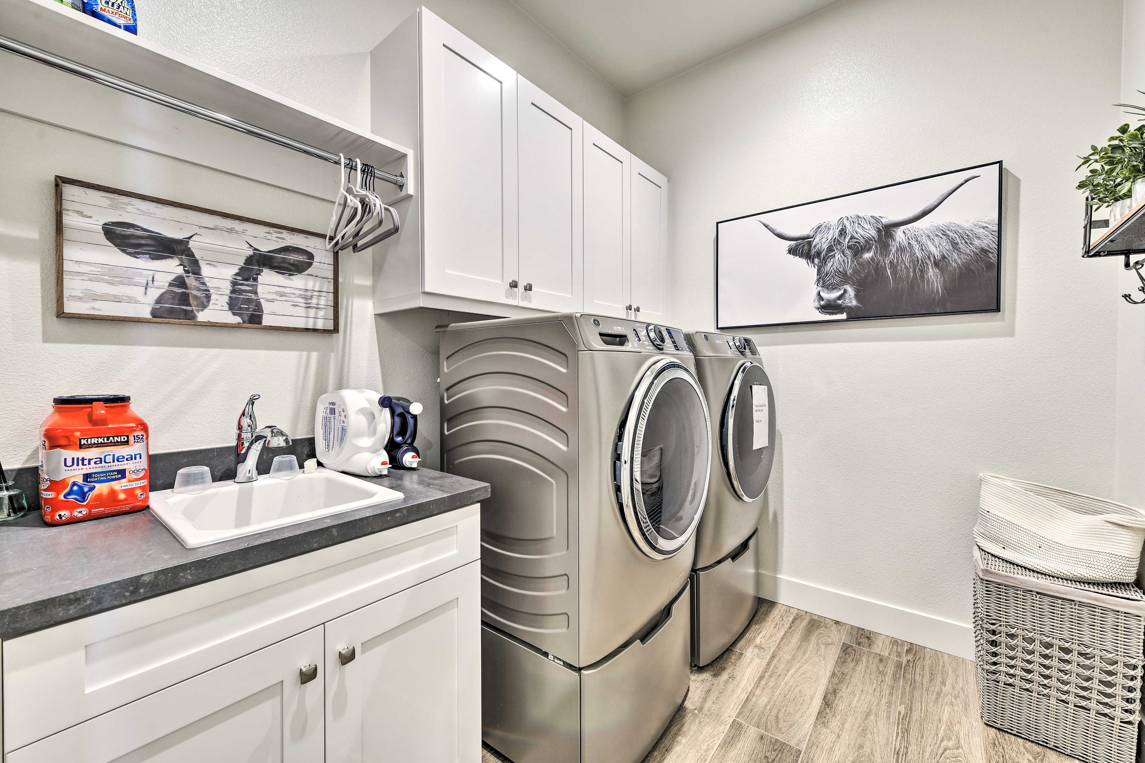 Laundry Area | Washer & Dryer