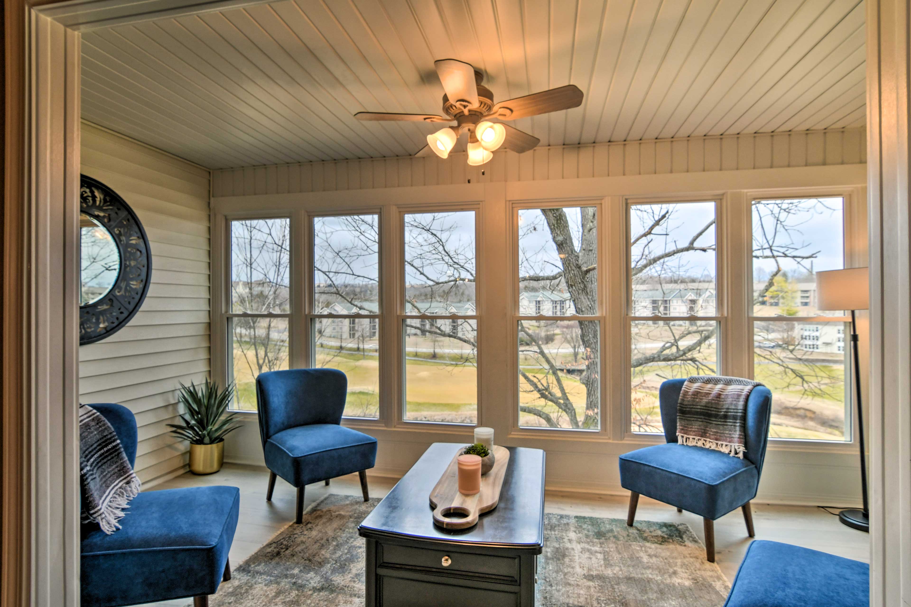 Branson Condo: Golf Course View & Pool Access