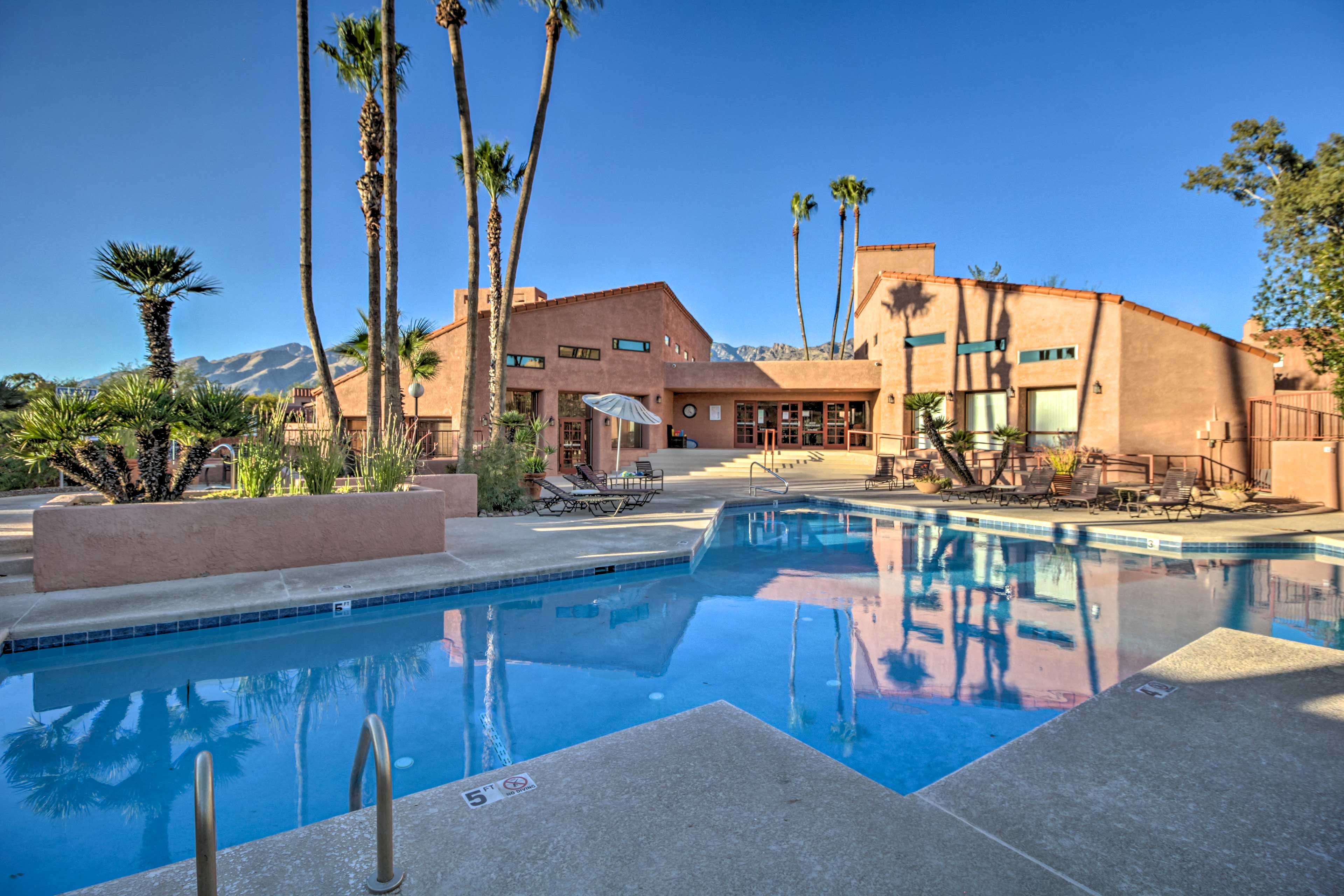 Ventana Vista Community Amenities | Heated Pool