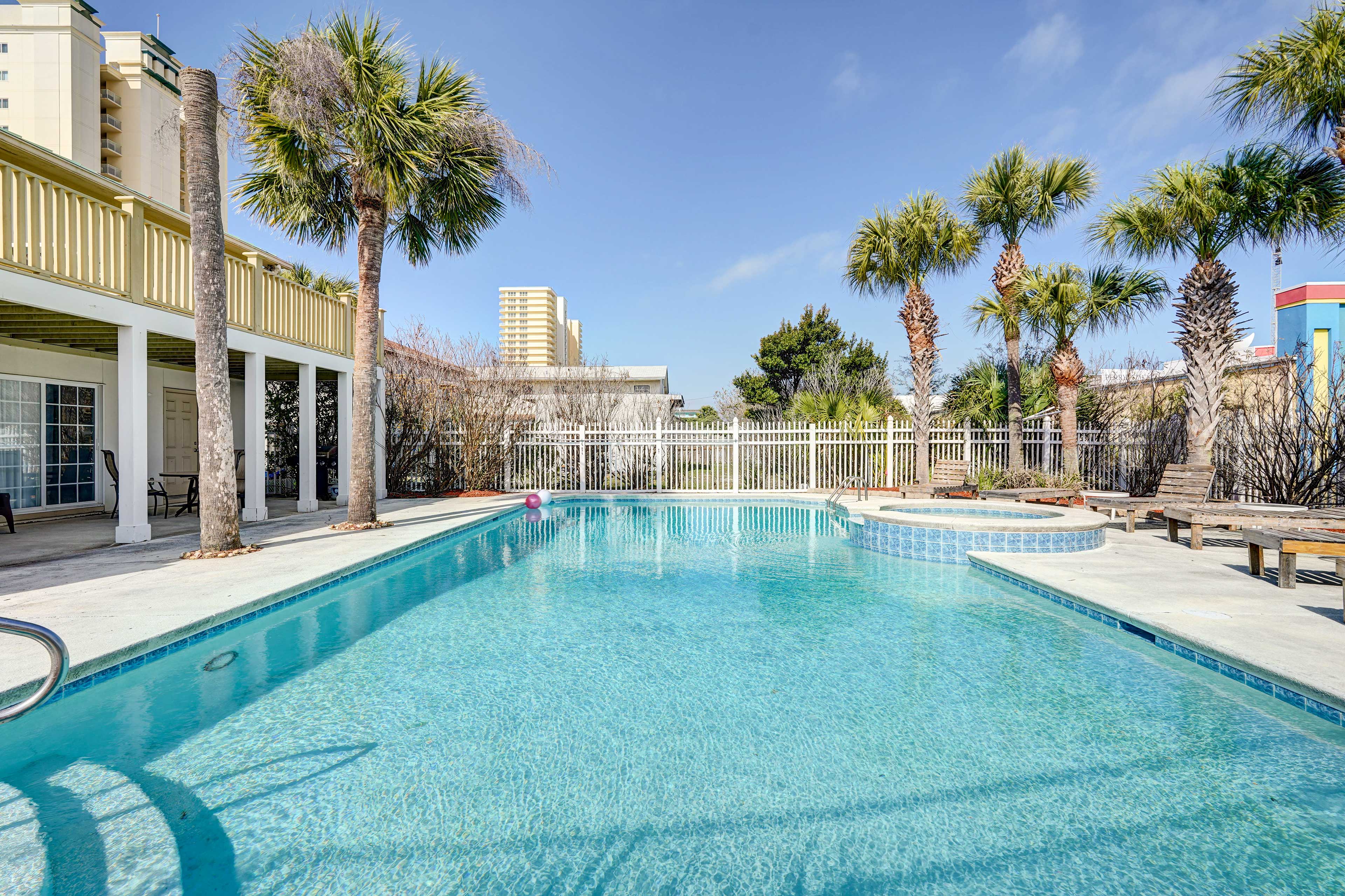 Backyard | Outdoor Pool | Hot Tub