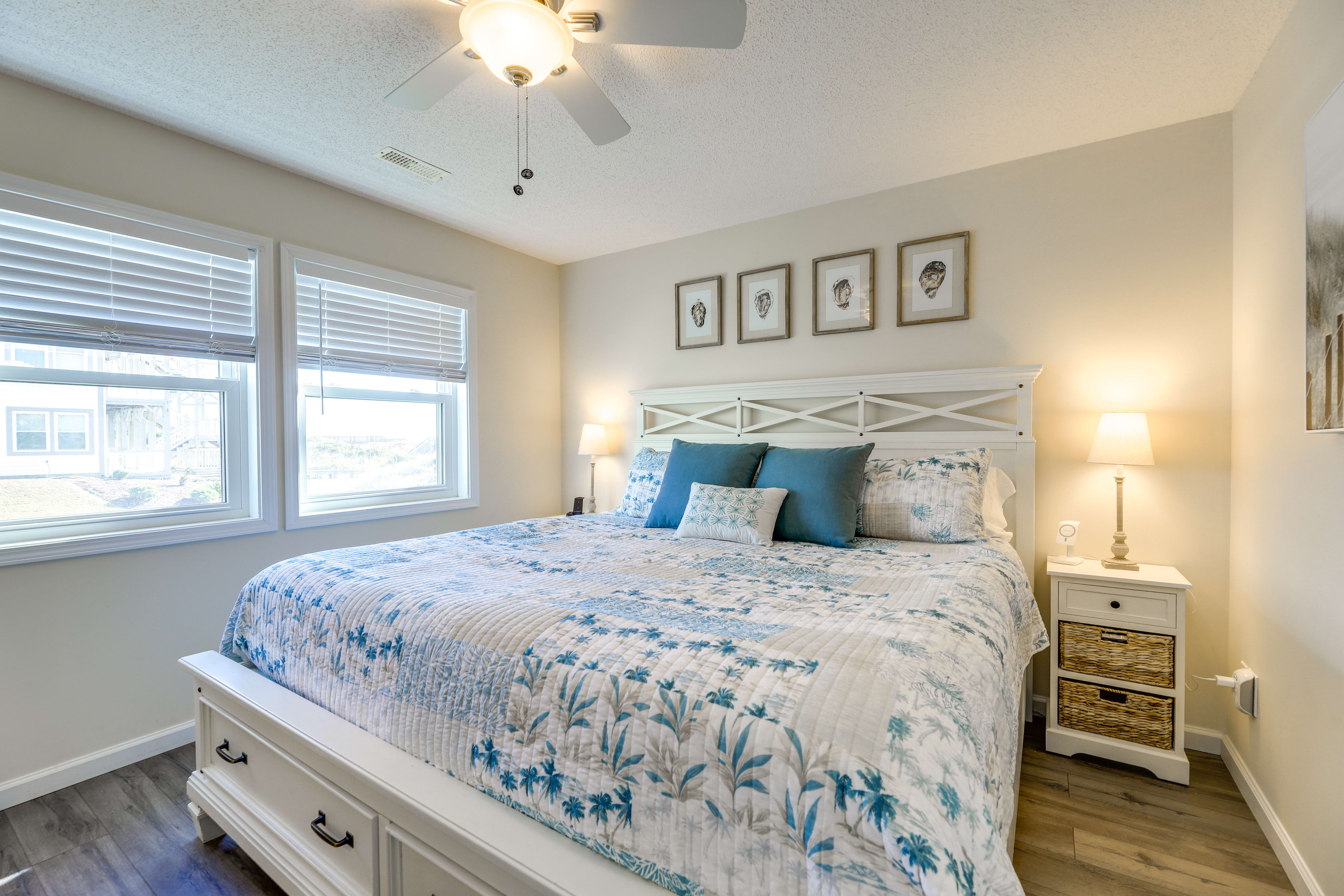 Bedroom 1 | King Bed | Smart TV | Ceiling Fans | En-Suite Bathroom