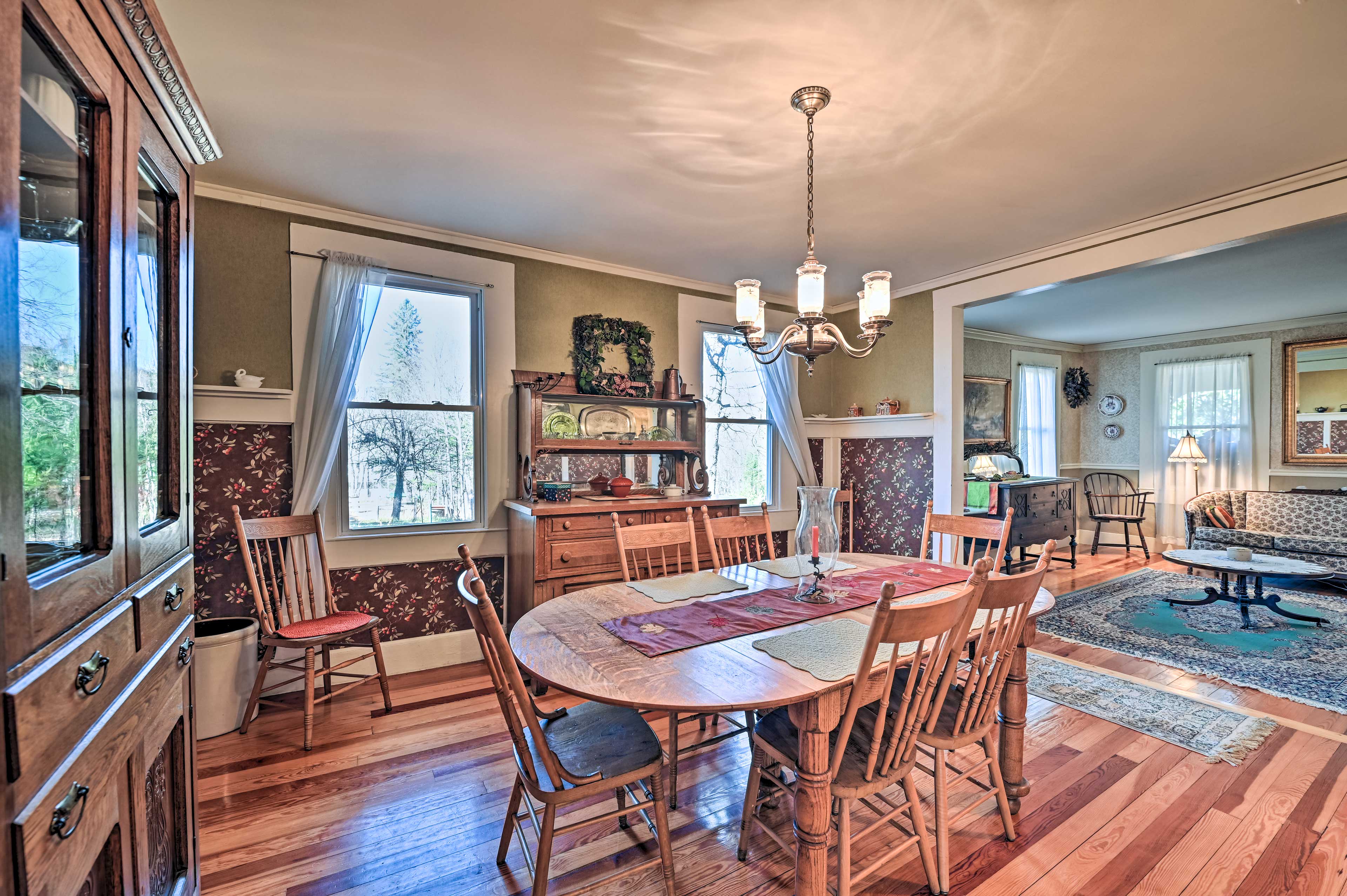 Dining Room | Dishware & Flatware