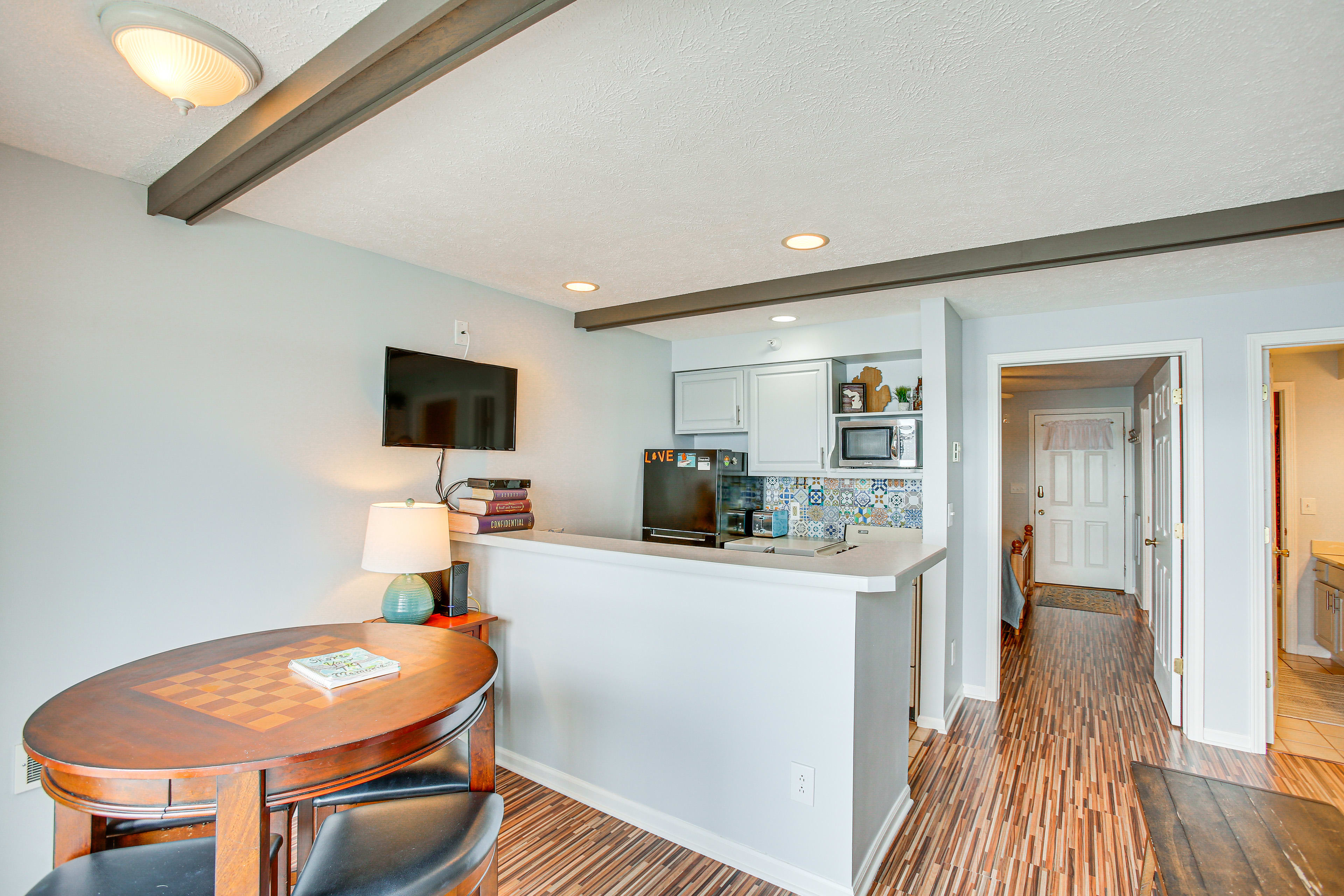 Dining Area | Dishware + Flatware Provided