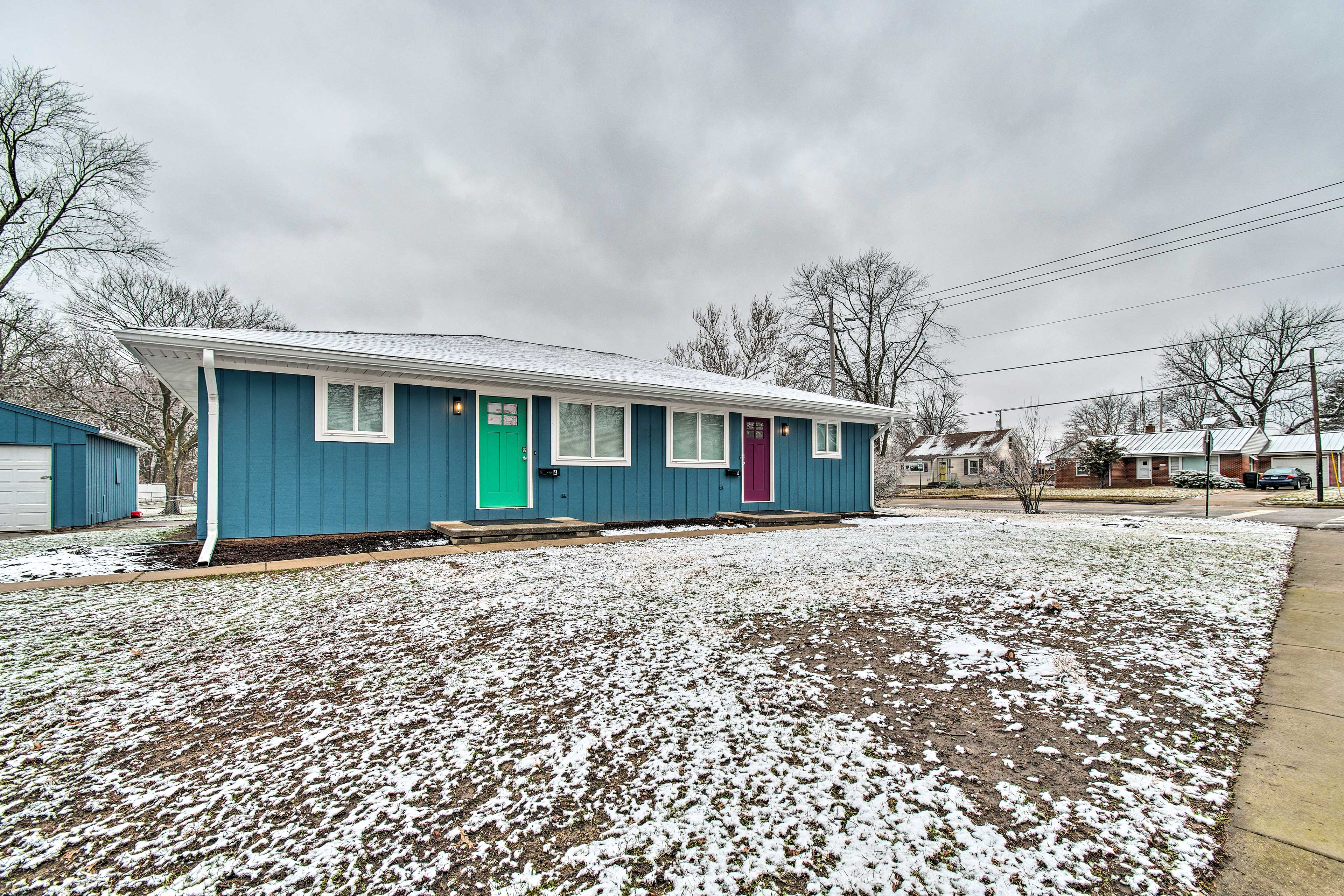 Duplex Exterior | Shared Driveway (3 Vehicles)