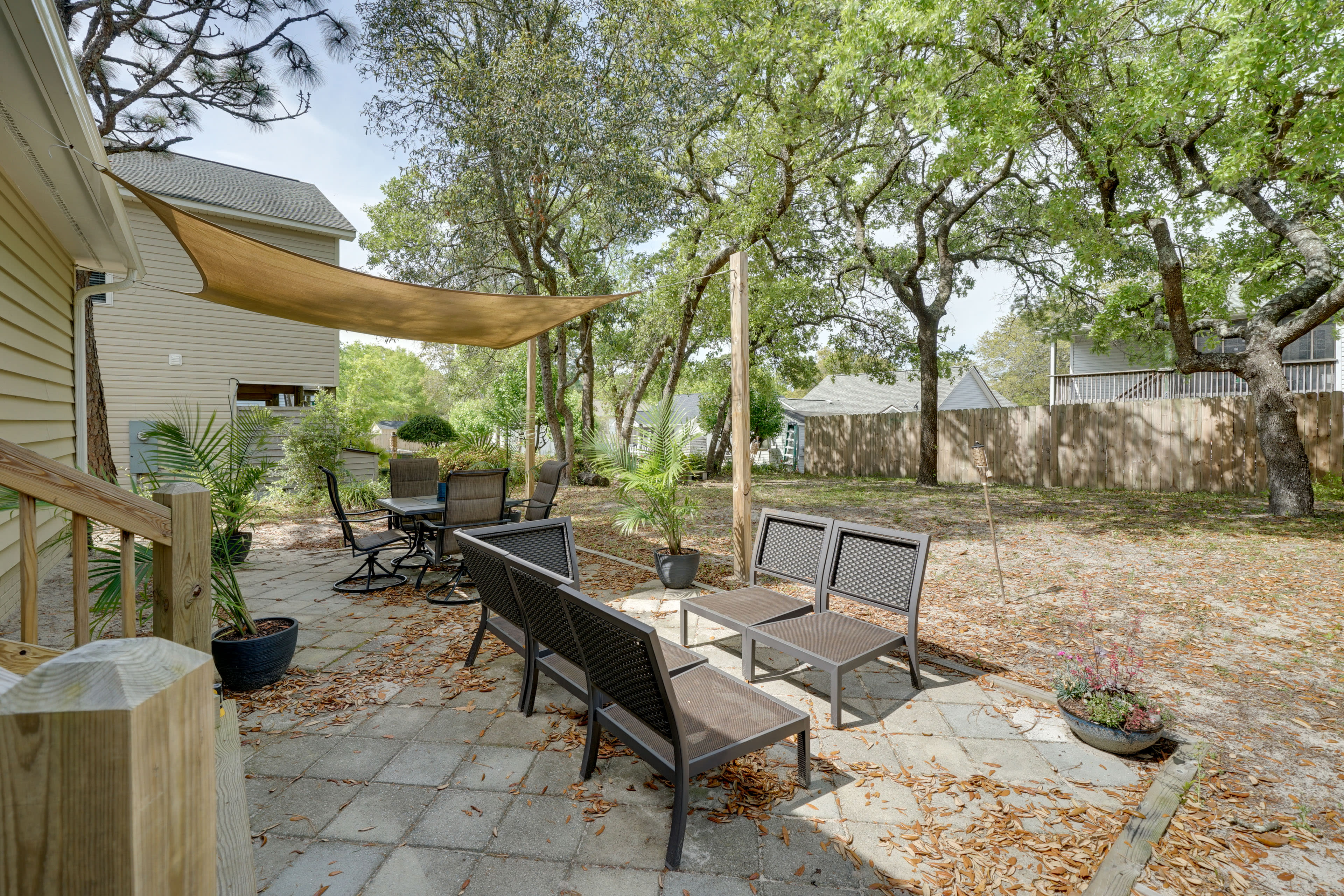 Private Patio | Charcoal Grill | Fire Pit | Yard