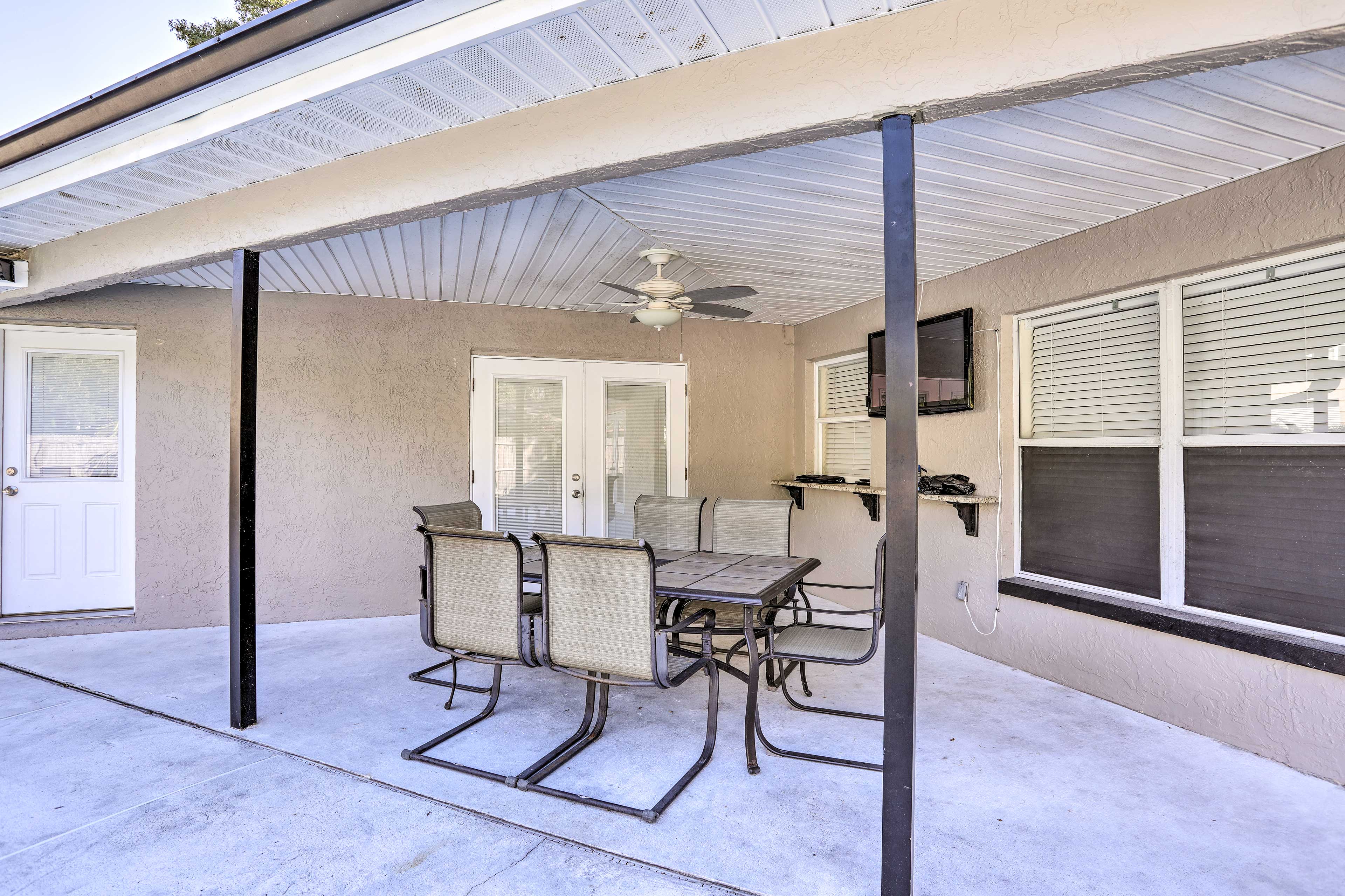 Outdoor Dining Area