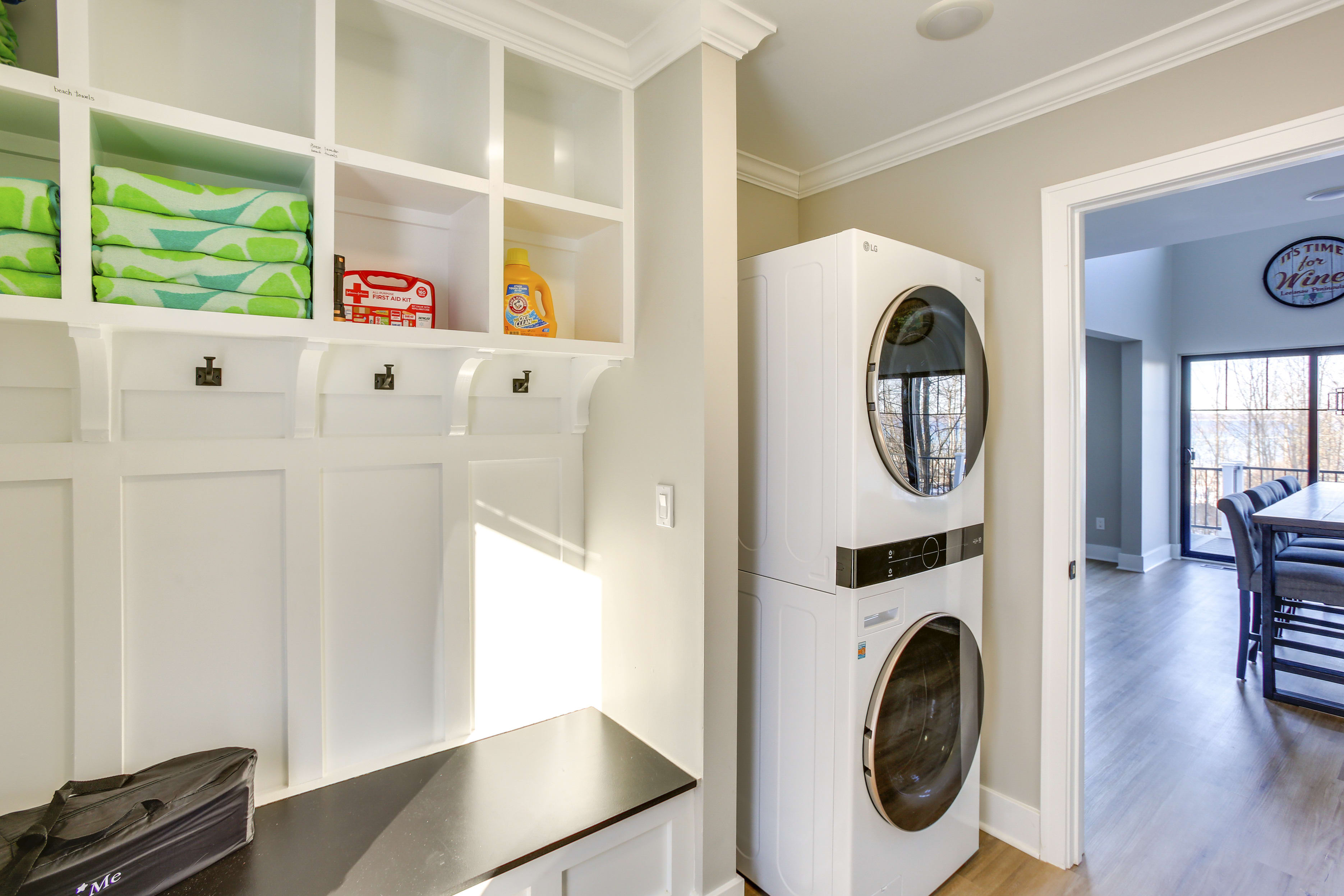Laundry Area | Detergent Provided
