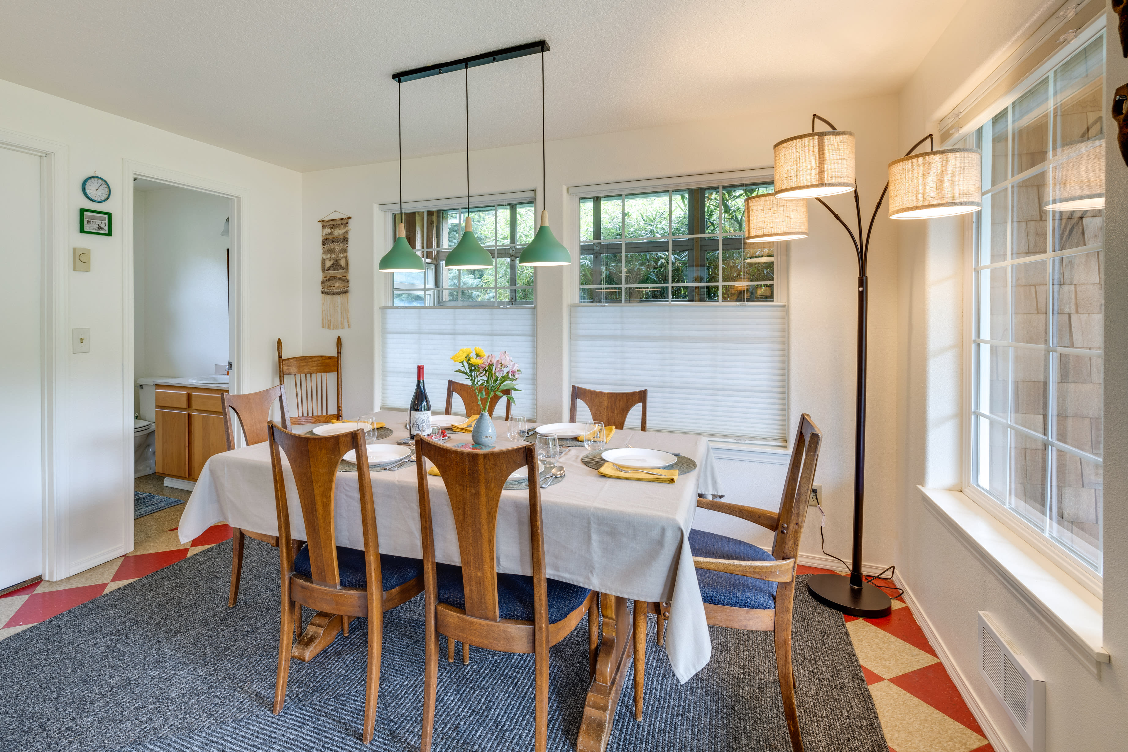 Dining Room | Dishware/Flatware Provided