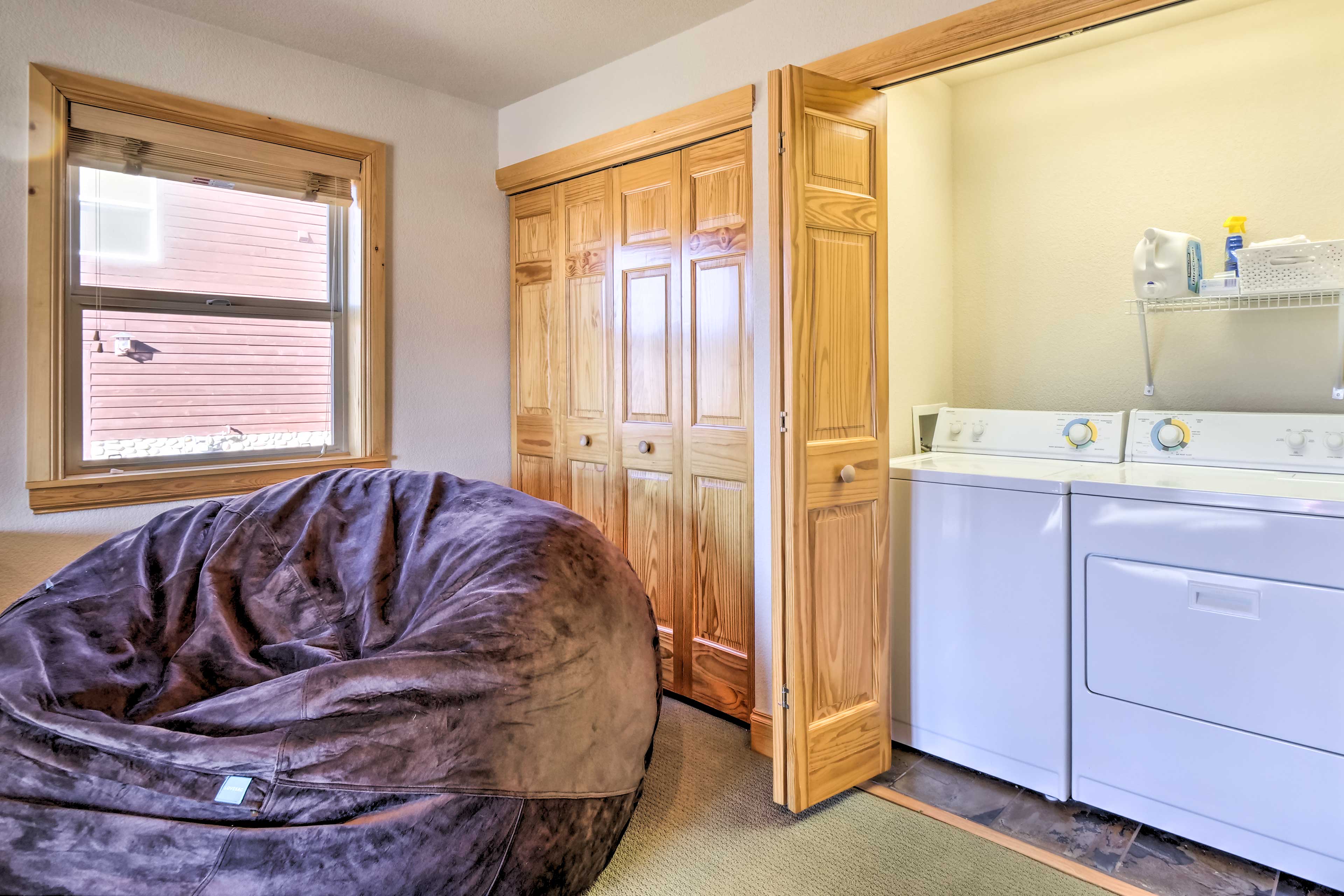 Laundry Area | Washer/Dryer | Laundry Detergent