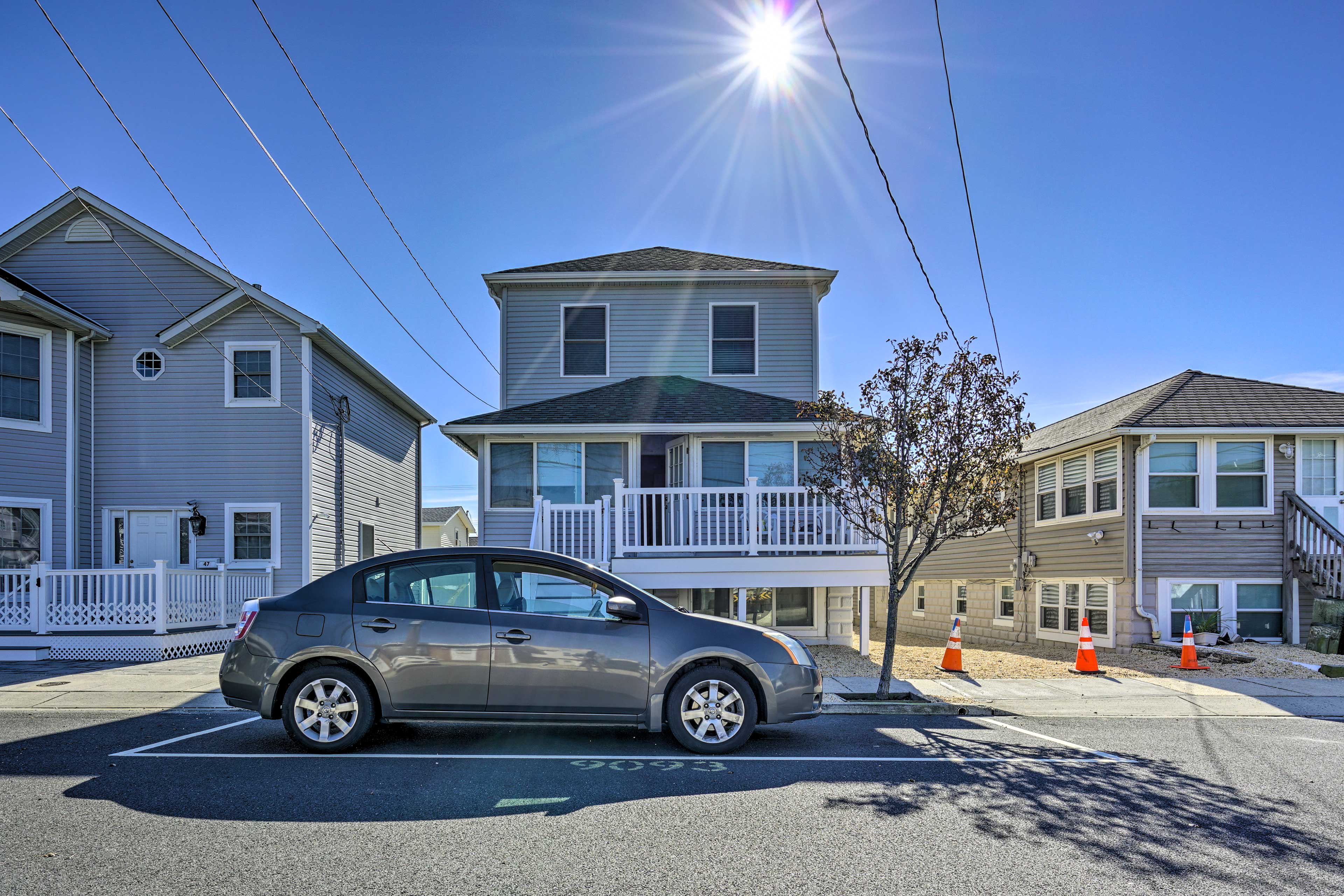 Parking | Street Parking (Seasonal) | Community Lot (Open Lot)