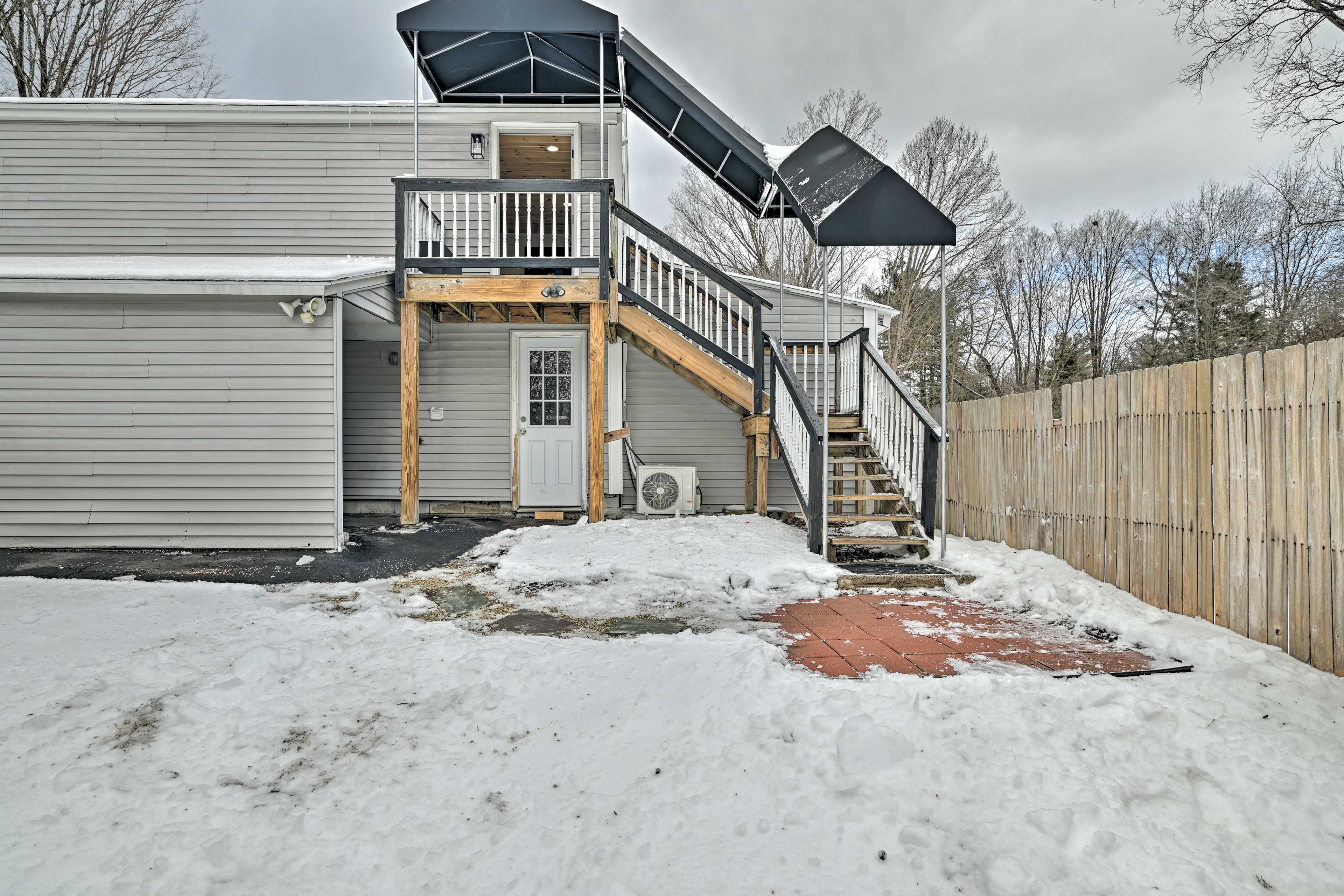 Apartment Exterior | Upstairs Unit