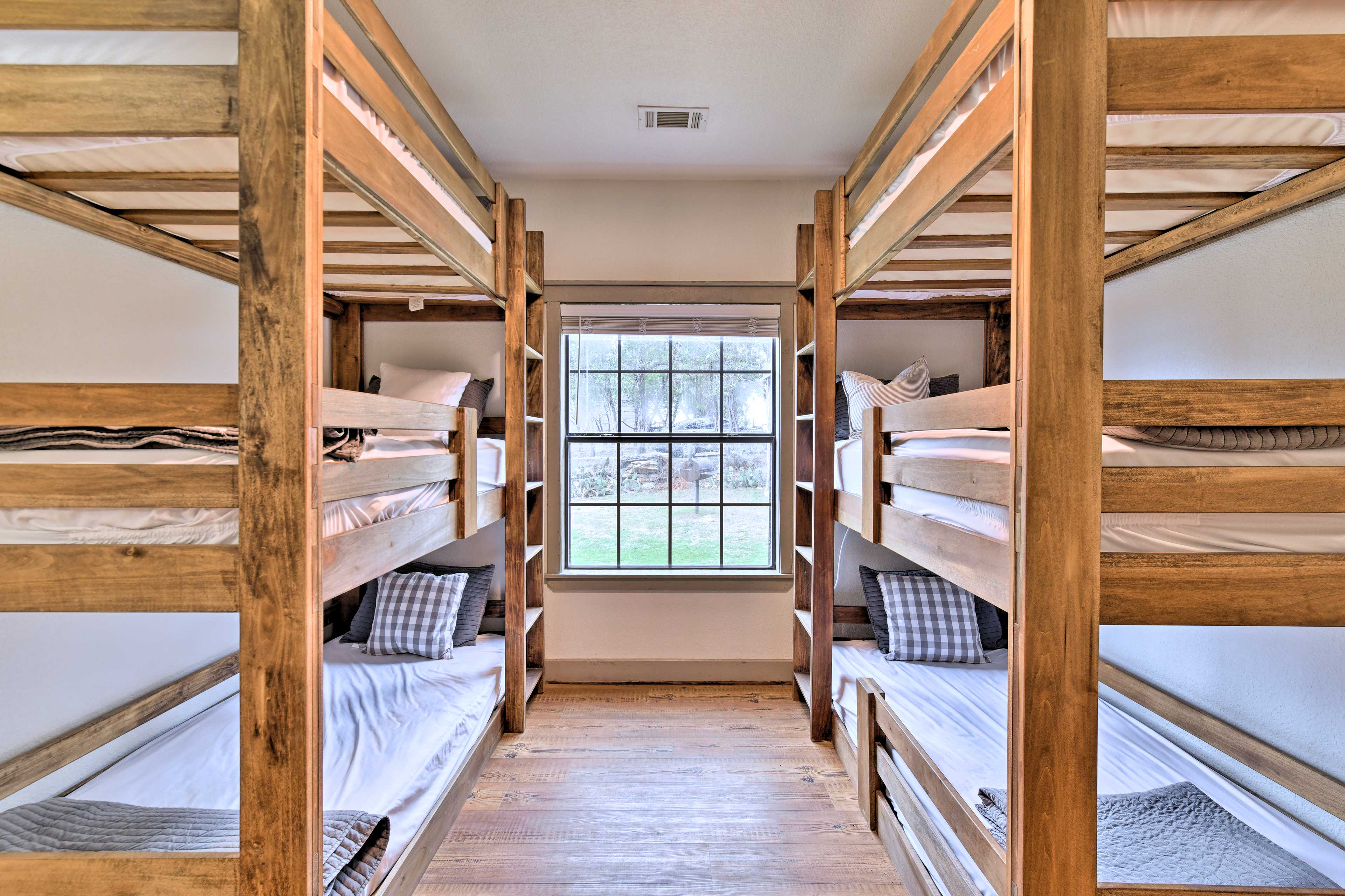 Bedroom 3 | 2 Triple Twin Bunk Beds