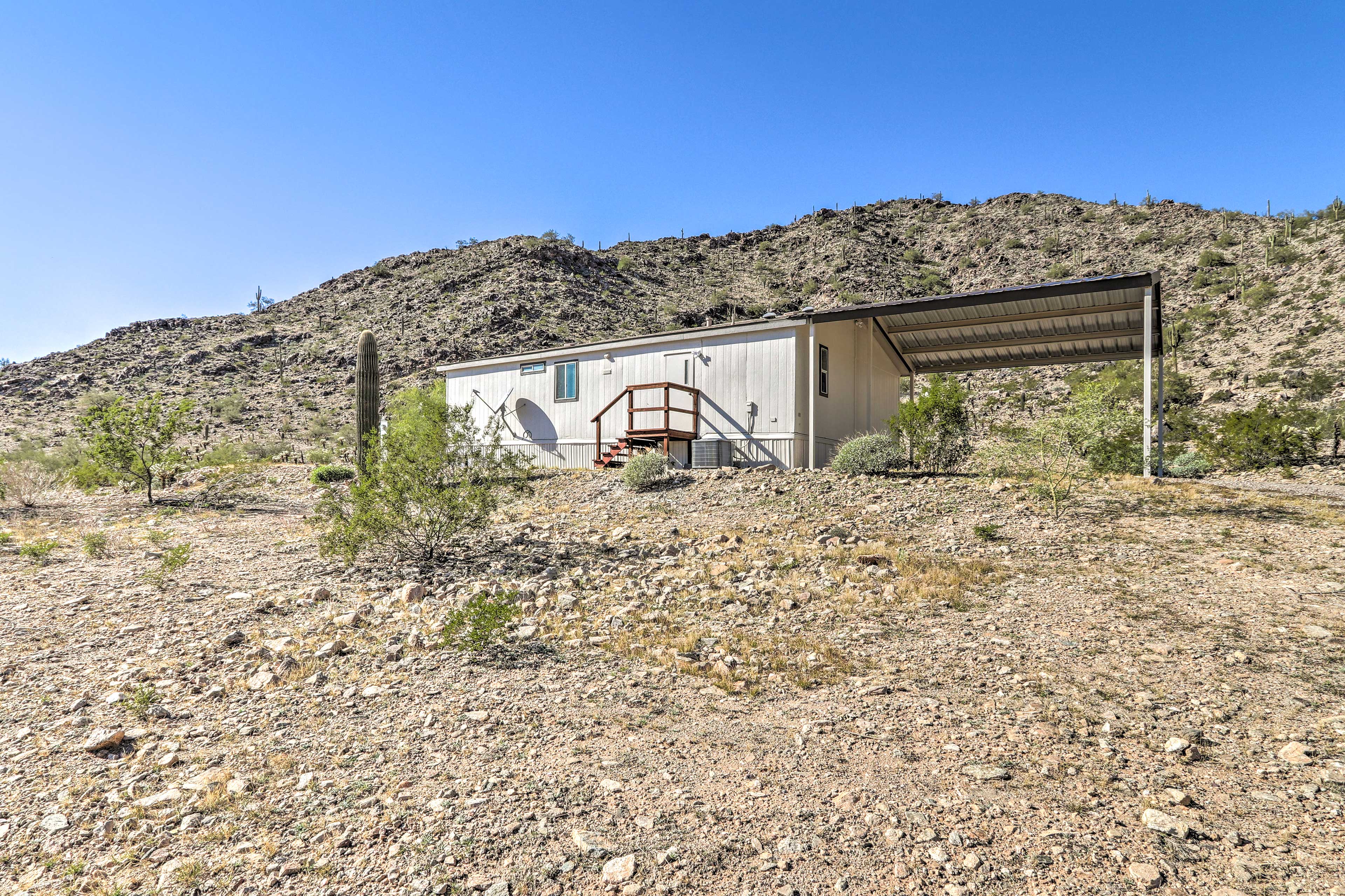 Home Exterior | Hilltop View