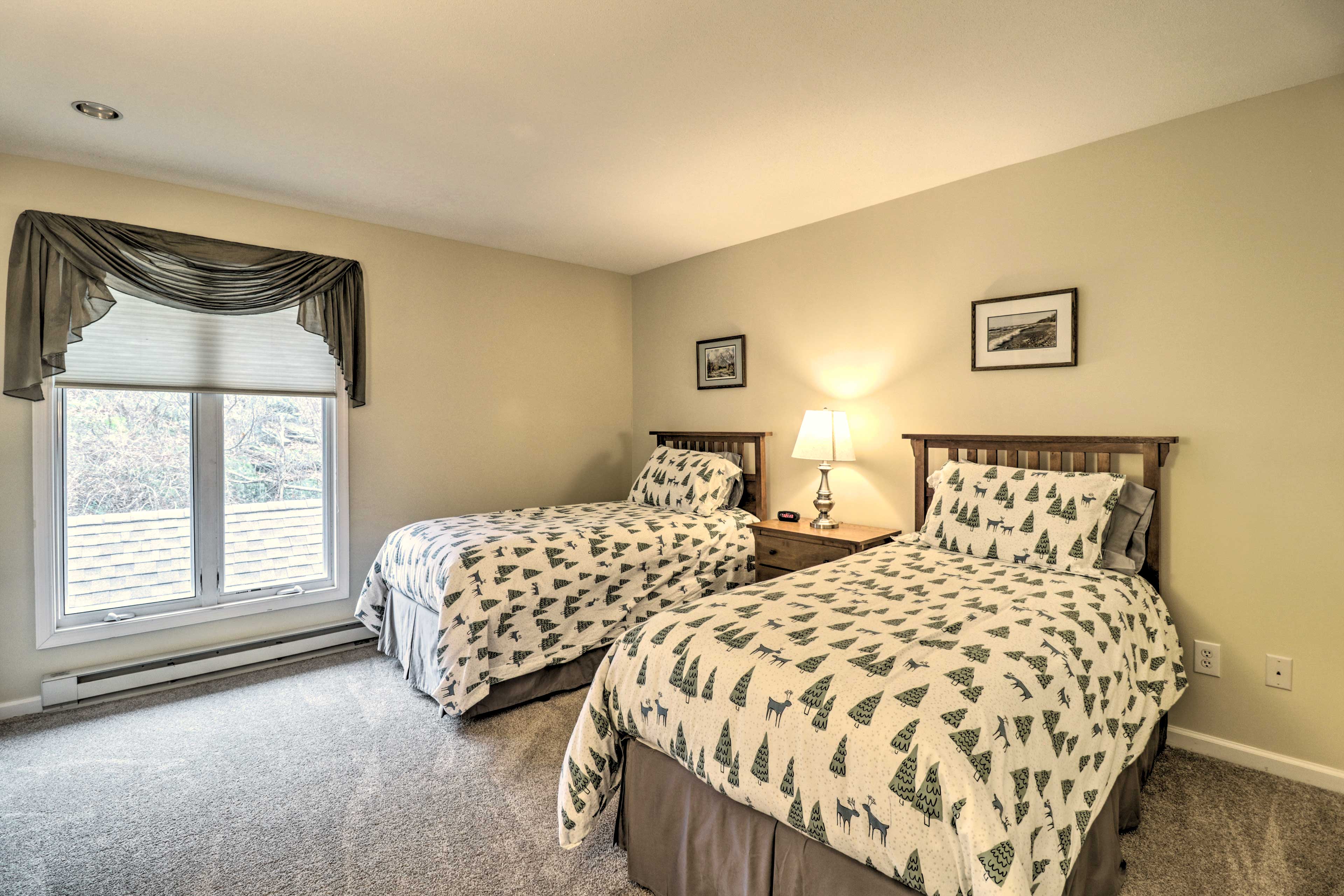 Bedroom 2 | 2 Twin Beds | 1st Floor | Linens Provided