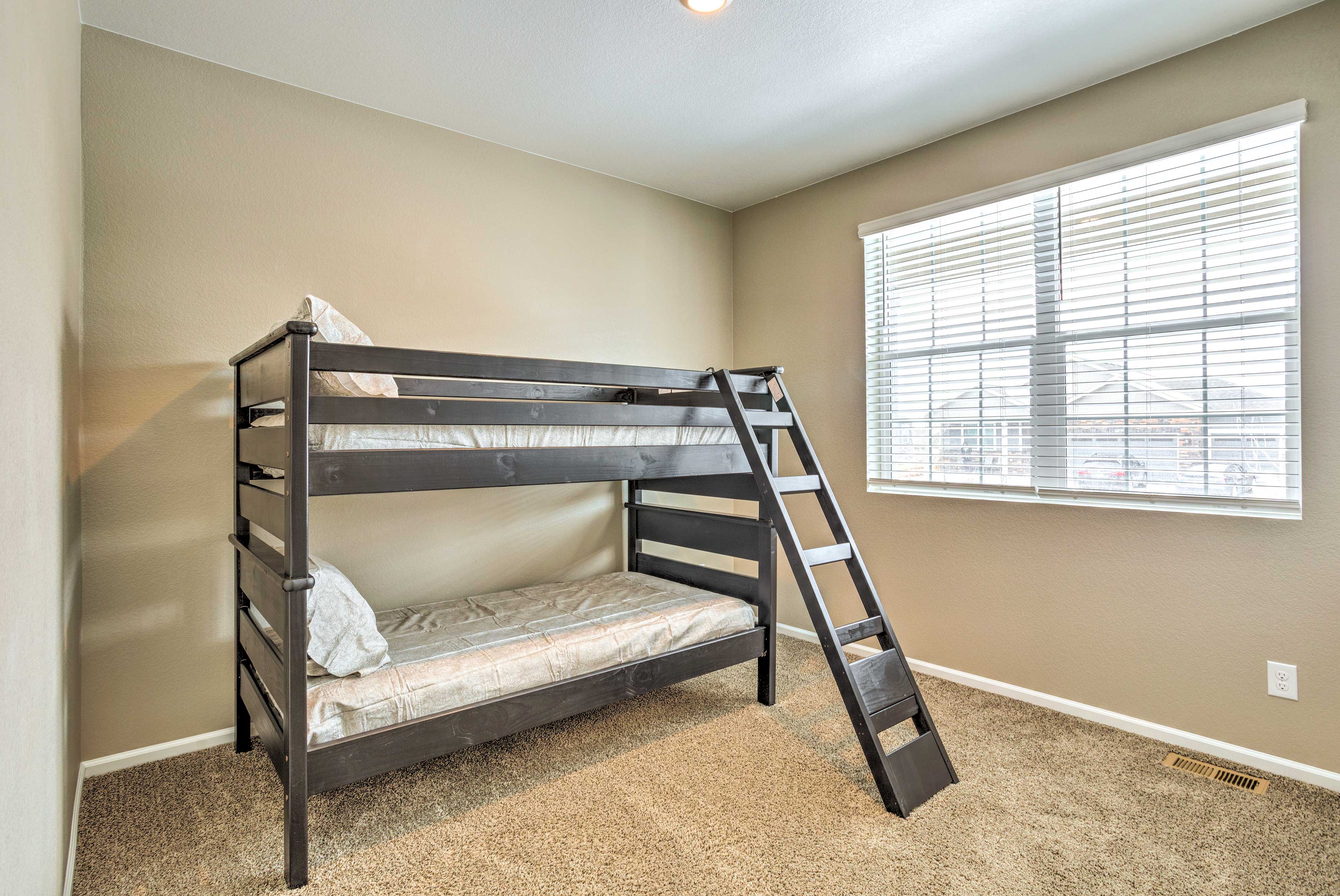 Bedroom 4 | Twin Bunk Bed