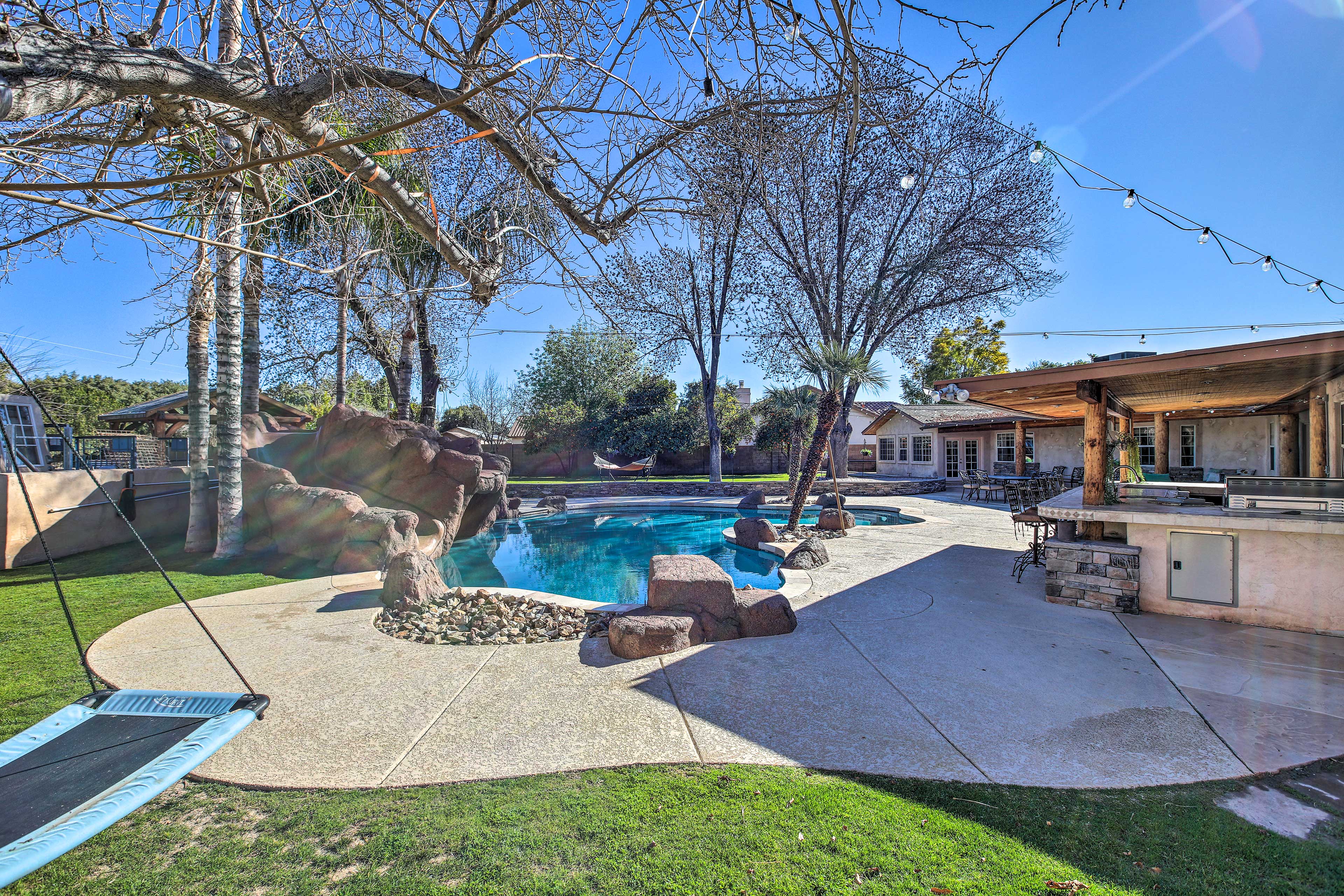 Private Pool | Depth (Depth 3.6'-8.6', Heated w/ Fee)