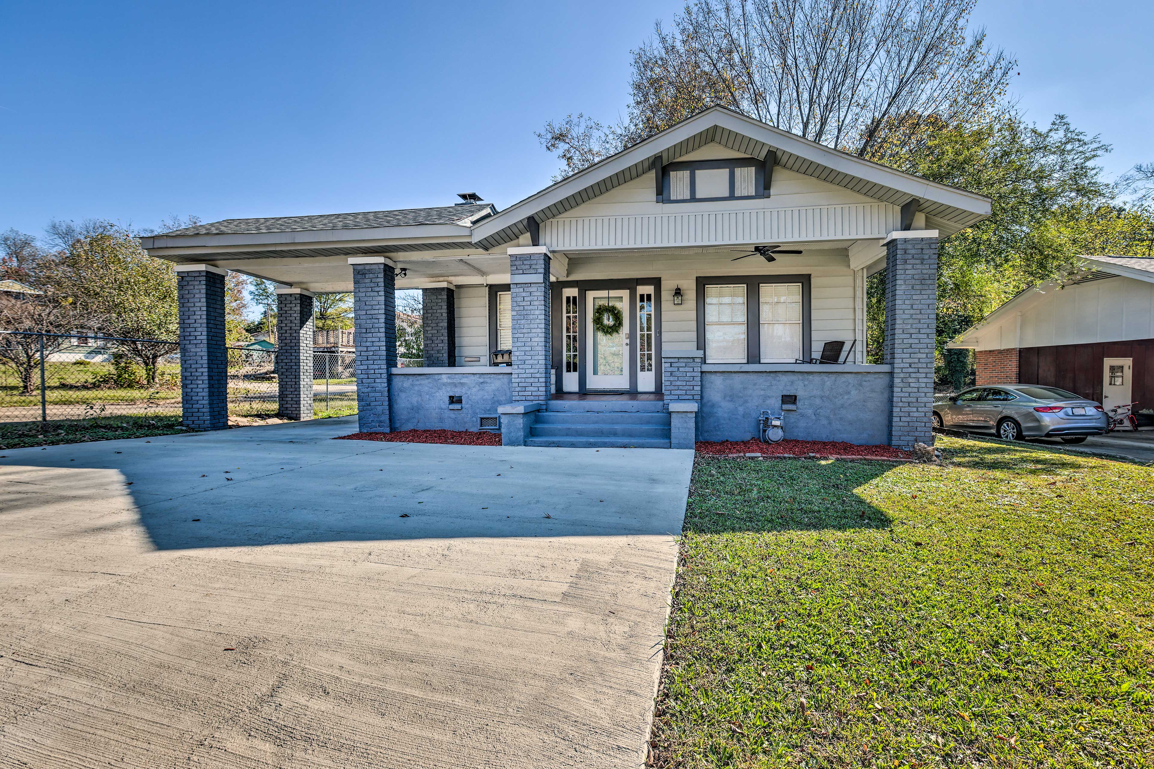 Exterior | Driveway (3 Vehicles) | Carport (1 Vehicle)