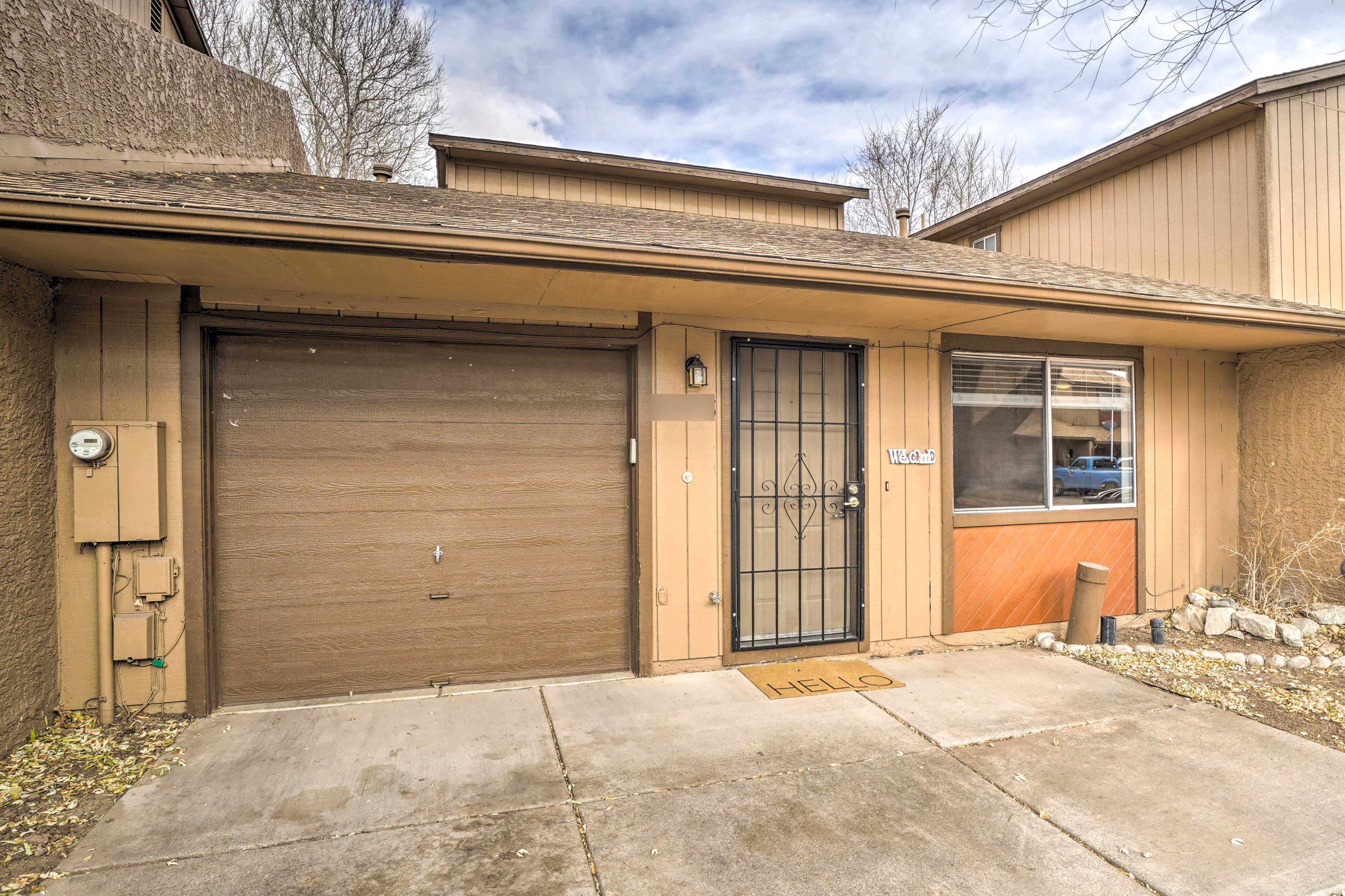 Parking | Small Car Garage (1 Vehicle) | Driveway (2 Vehicles)